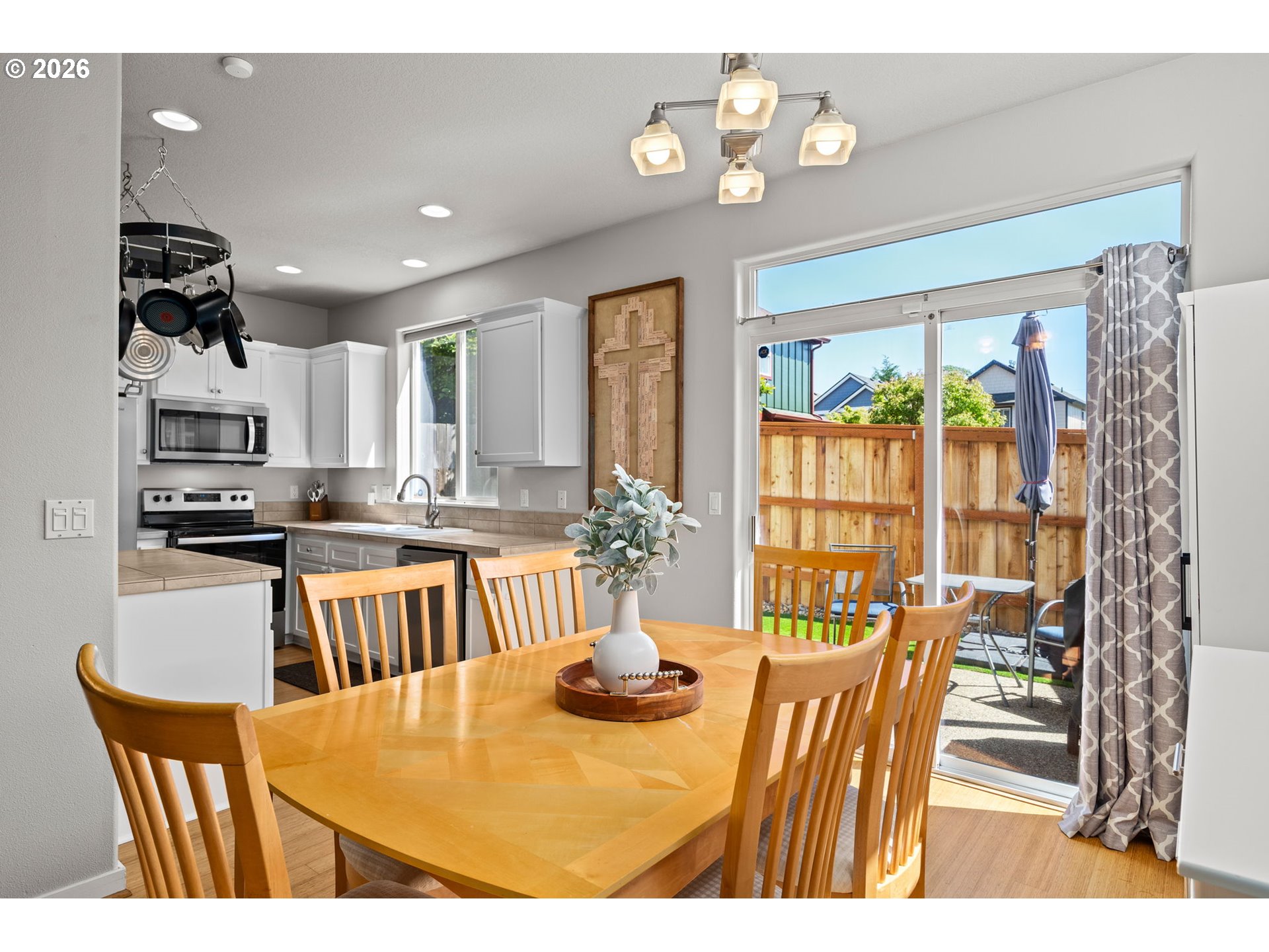 Photo #2: 472119837 Listing: Photo #2