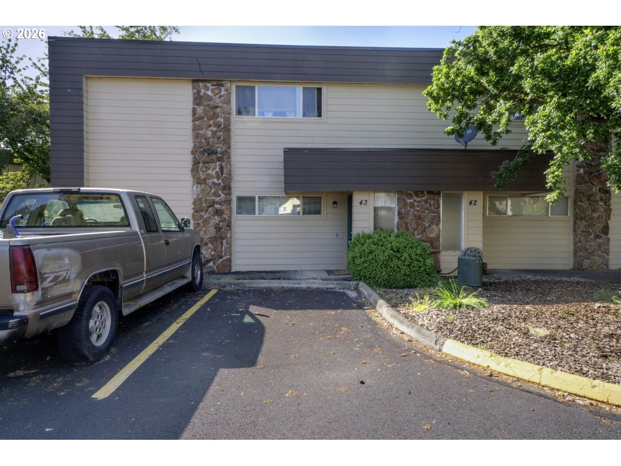 2727 GATEWAY ST, Springfield, OR, 97477