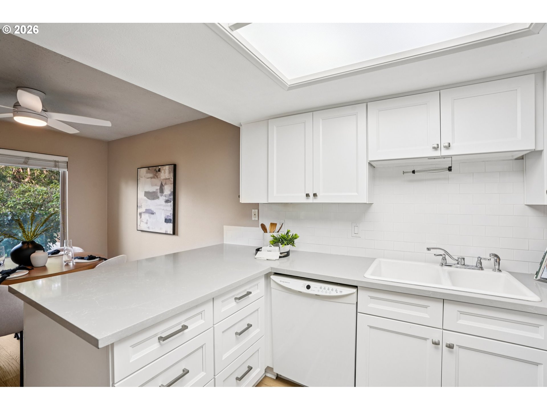 86 KINGSGATE RD C-103 UNIT c-103, Lake Oswego, OR, 97035