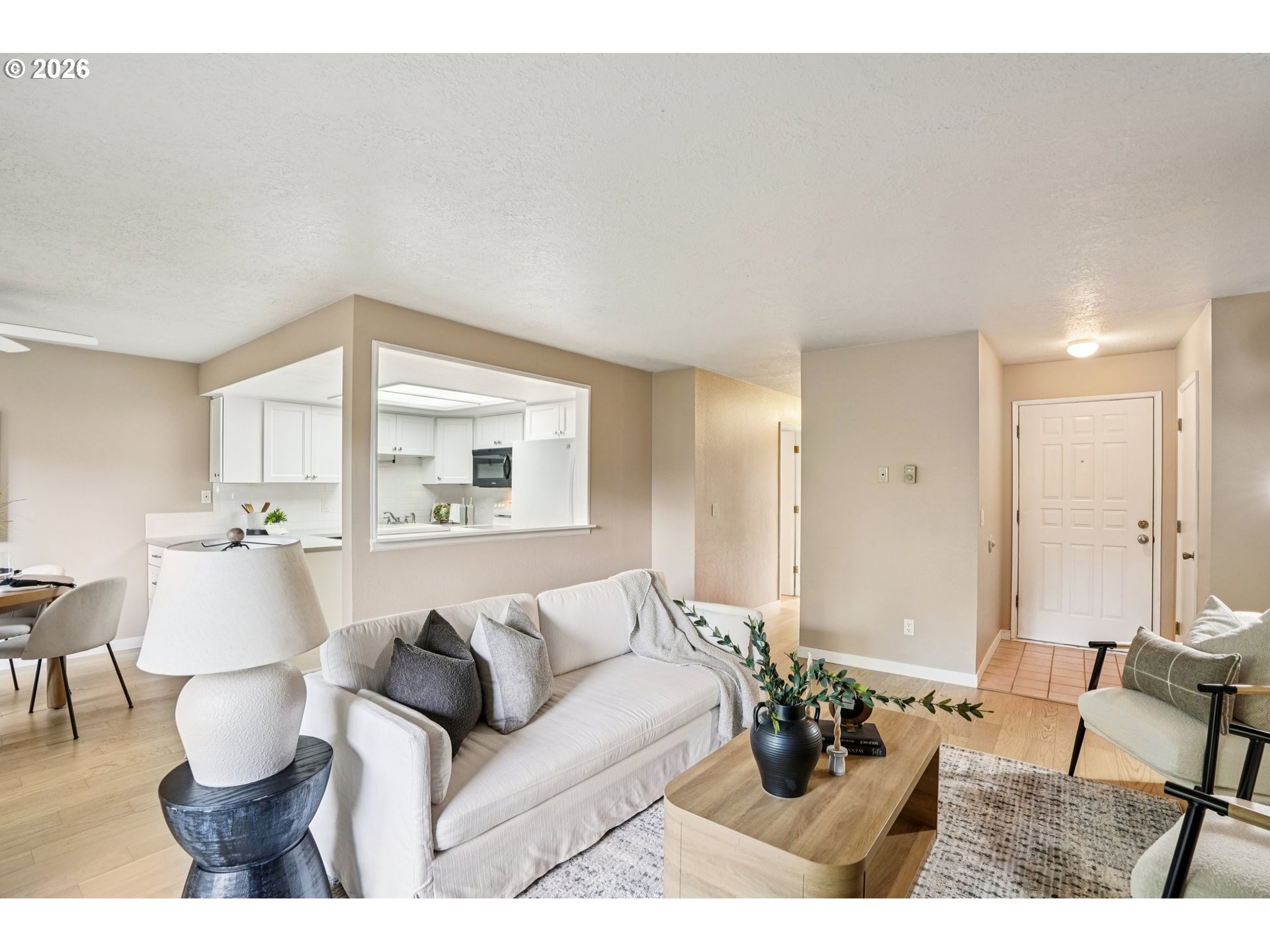 Photo #2: 472241815 Listing: Photo #2