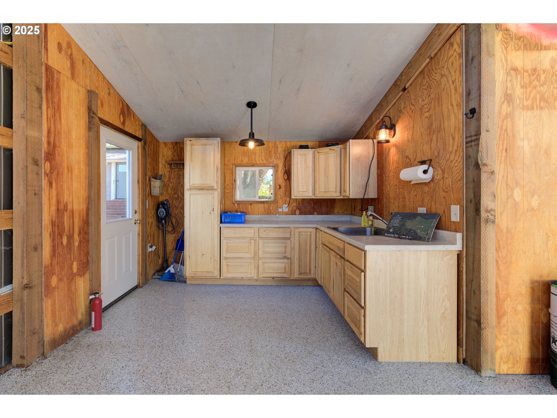 25113 S RIDGE RD, Beavercreek, OR, 97004