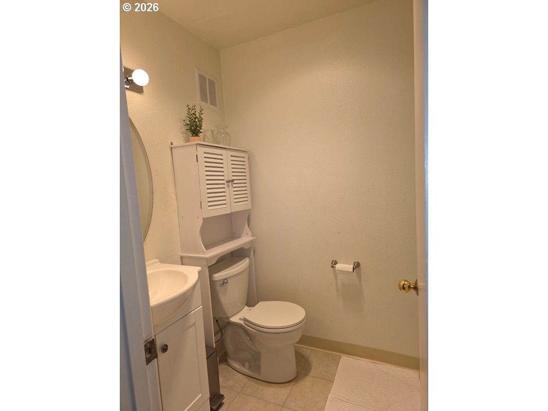 4 TOUCHSTONE 87 UNIT 87, Lake Oswego, OR, 97035