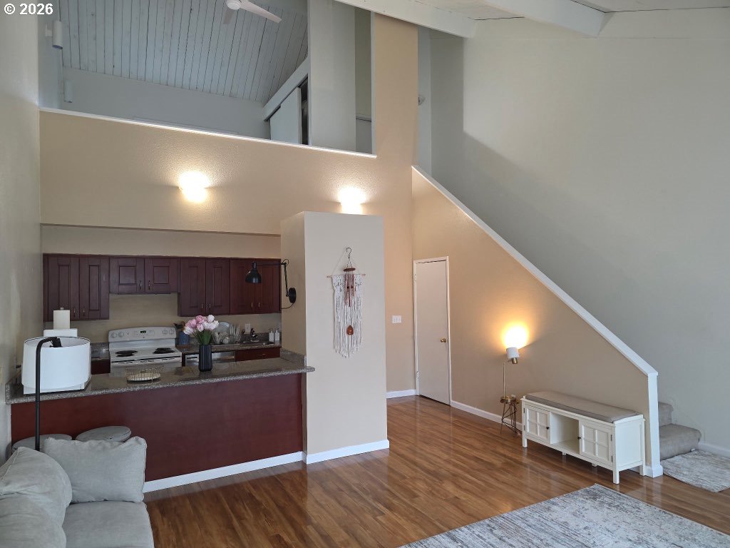 4 TOUCHSTONE 87 UNIT 87, Lake Oswego, OR, 97035