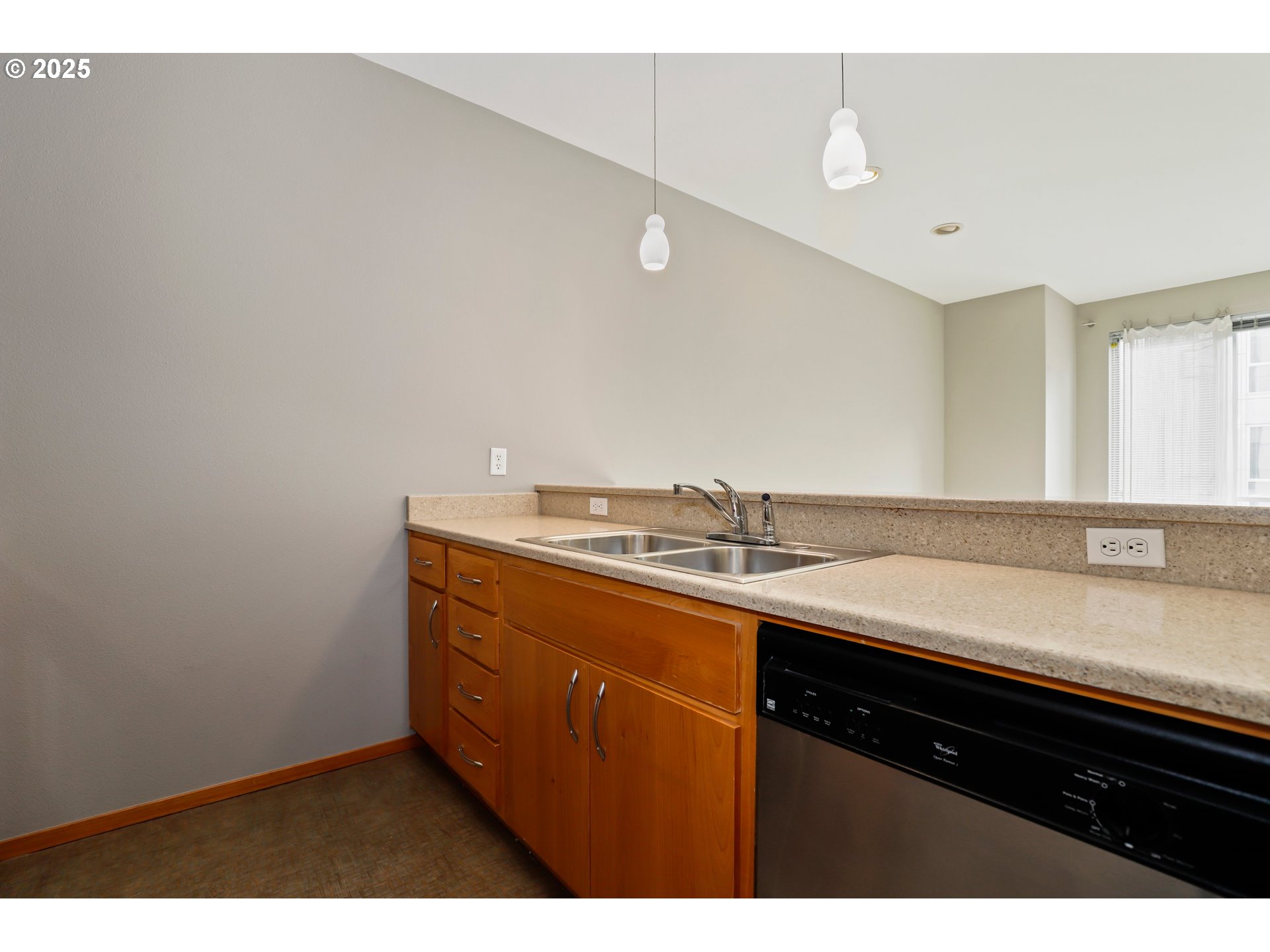 Photo #7: 473697765 Listing: Photo #7
