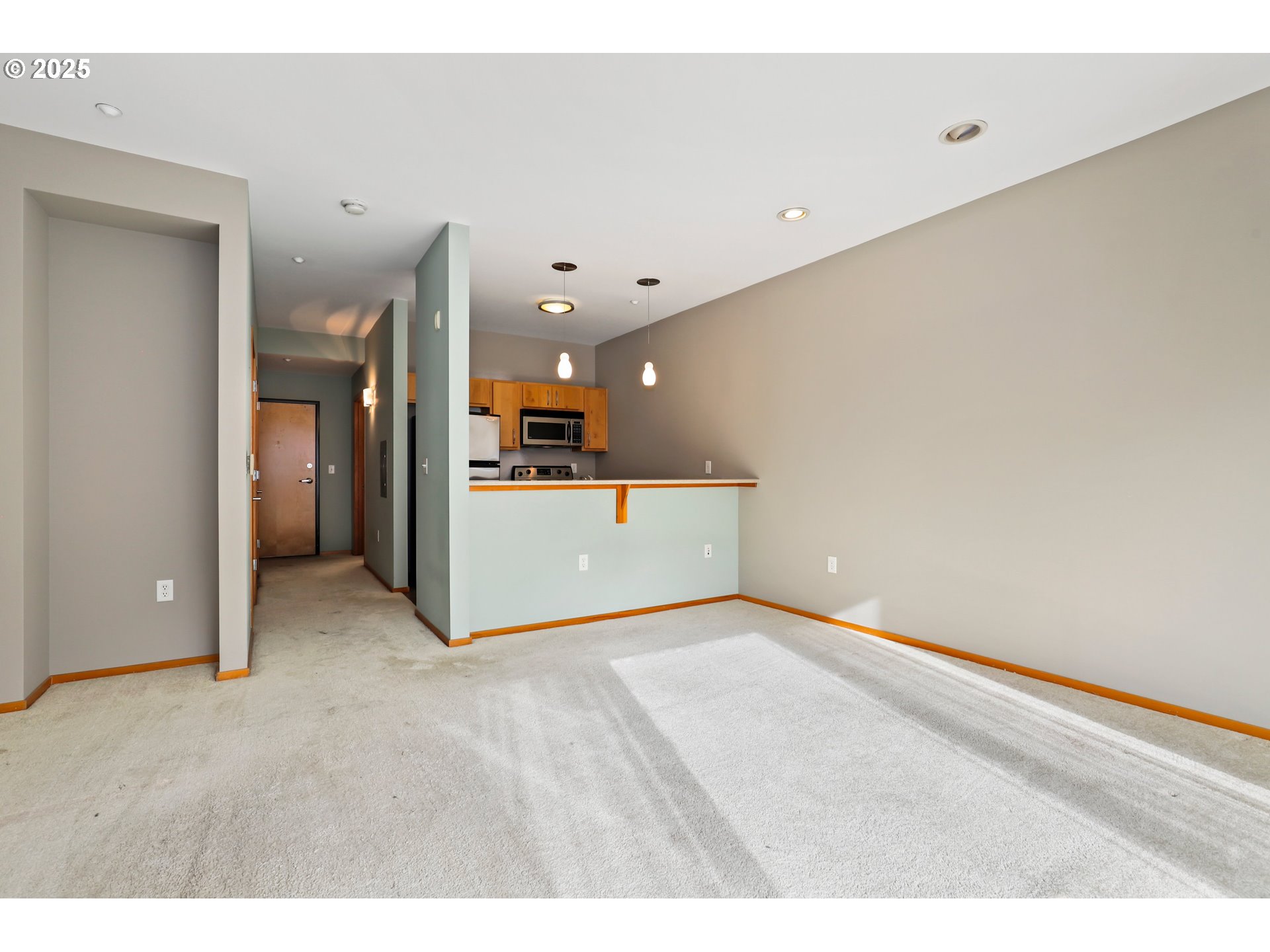 Photo #6: 473697765 Listing 