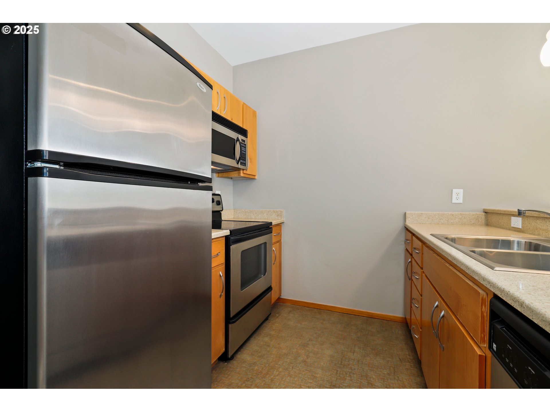 Photo #8: 473697765 Listing: Photo #8