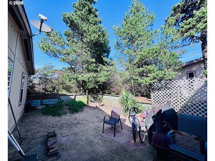 129 EVERGREEN LN, Florence, OR, 97439