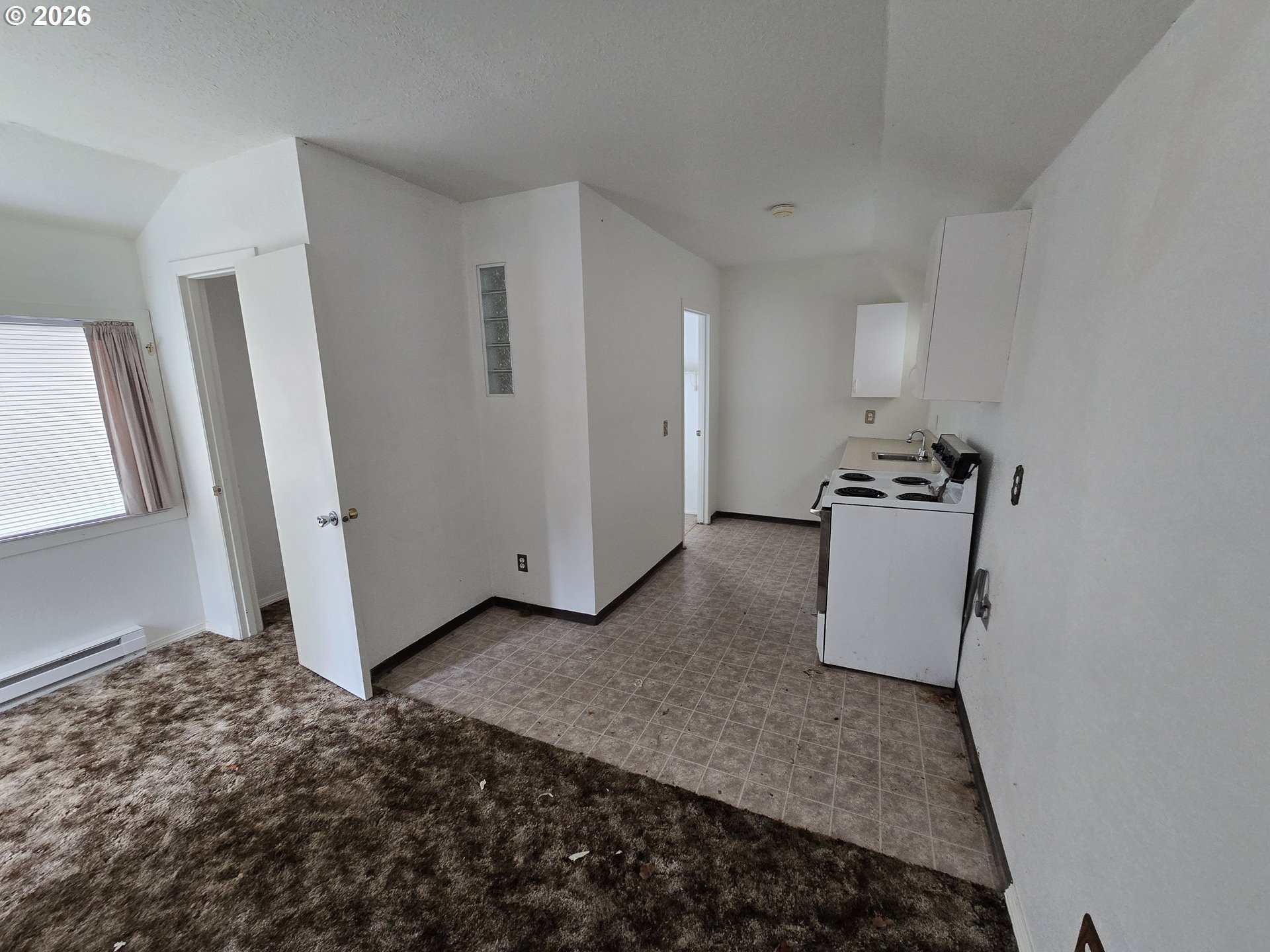 423 LONG AVE, Kelso, WA, 98626