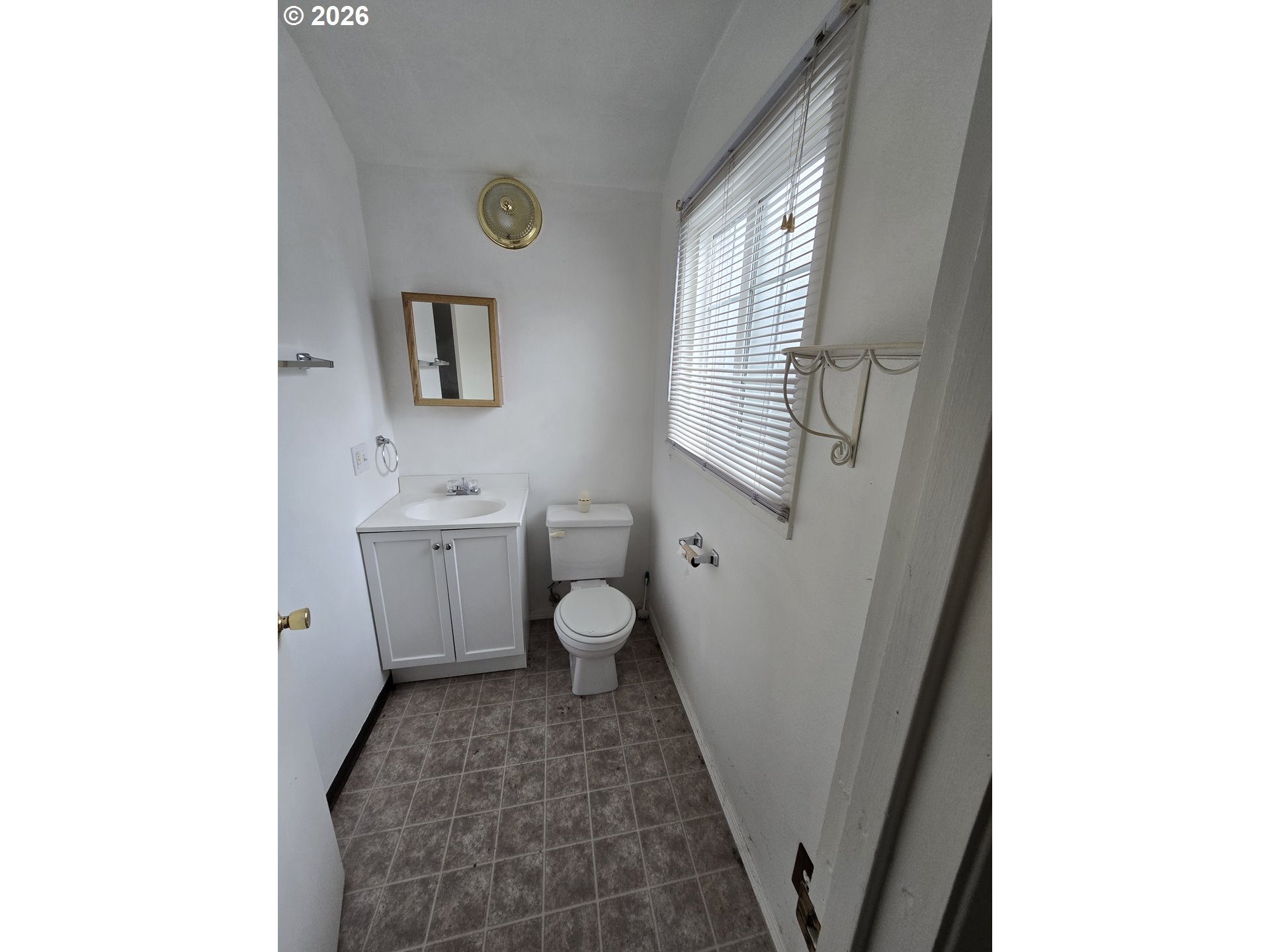 423 LONG AVE, Kelso, WA, 98626