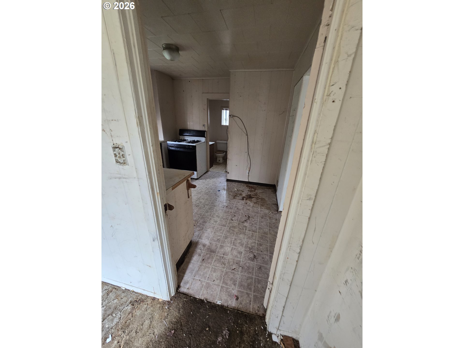 423 LONG AVE, Kelso, WA, 98626