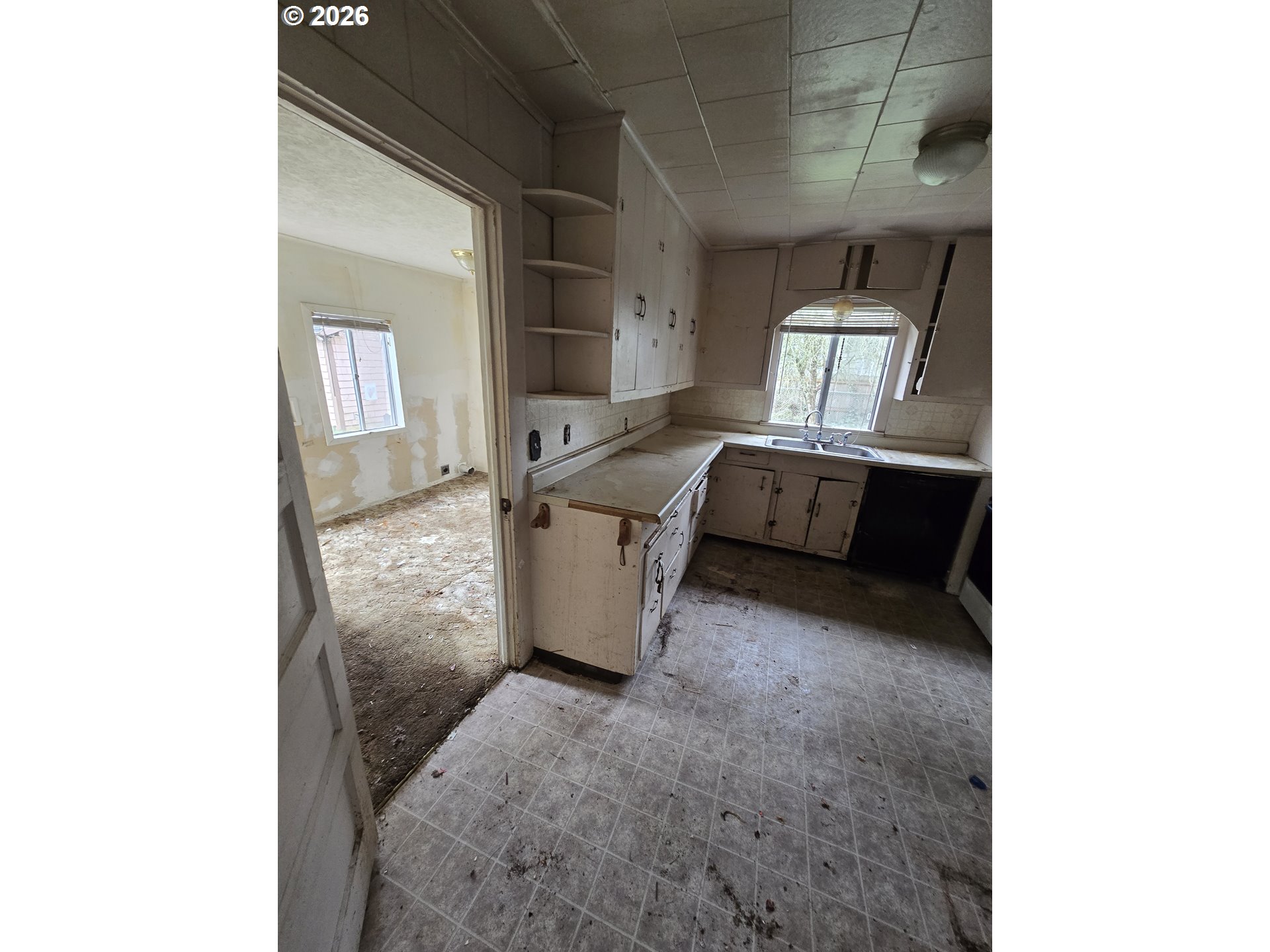 423 LONG AVE, Kelso, WA, 98626