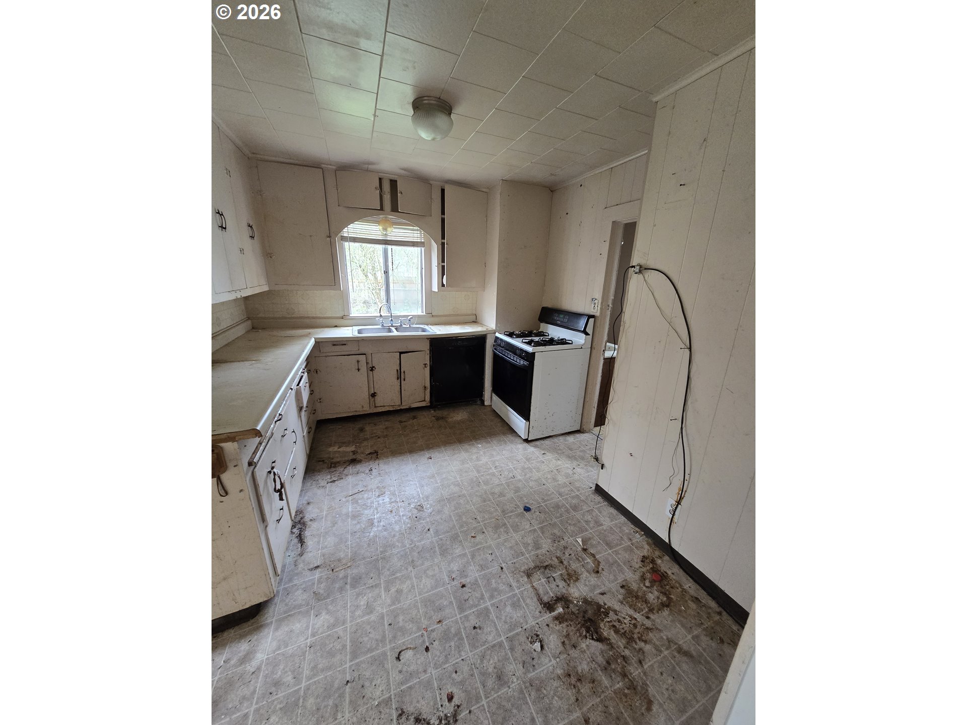 423 LONG AVE, Kelso, WA, 98626