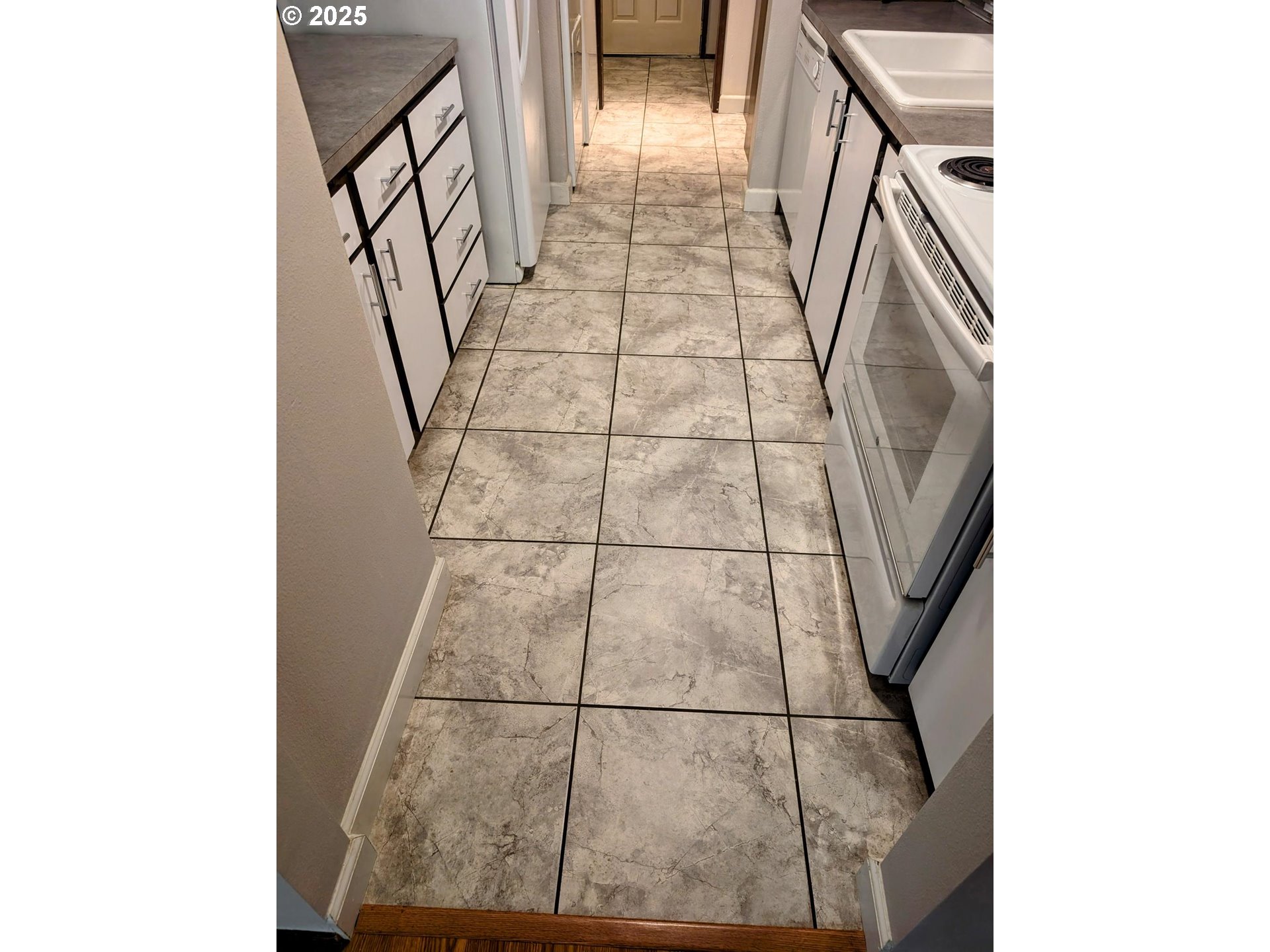 Photo #2: 474763381 Listing 