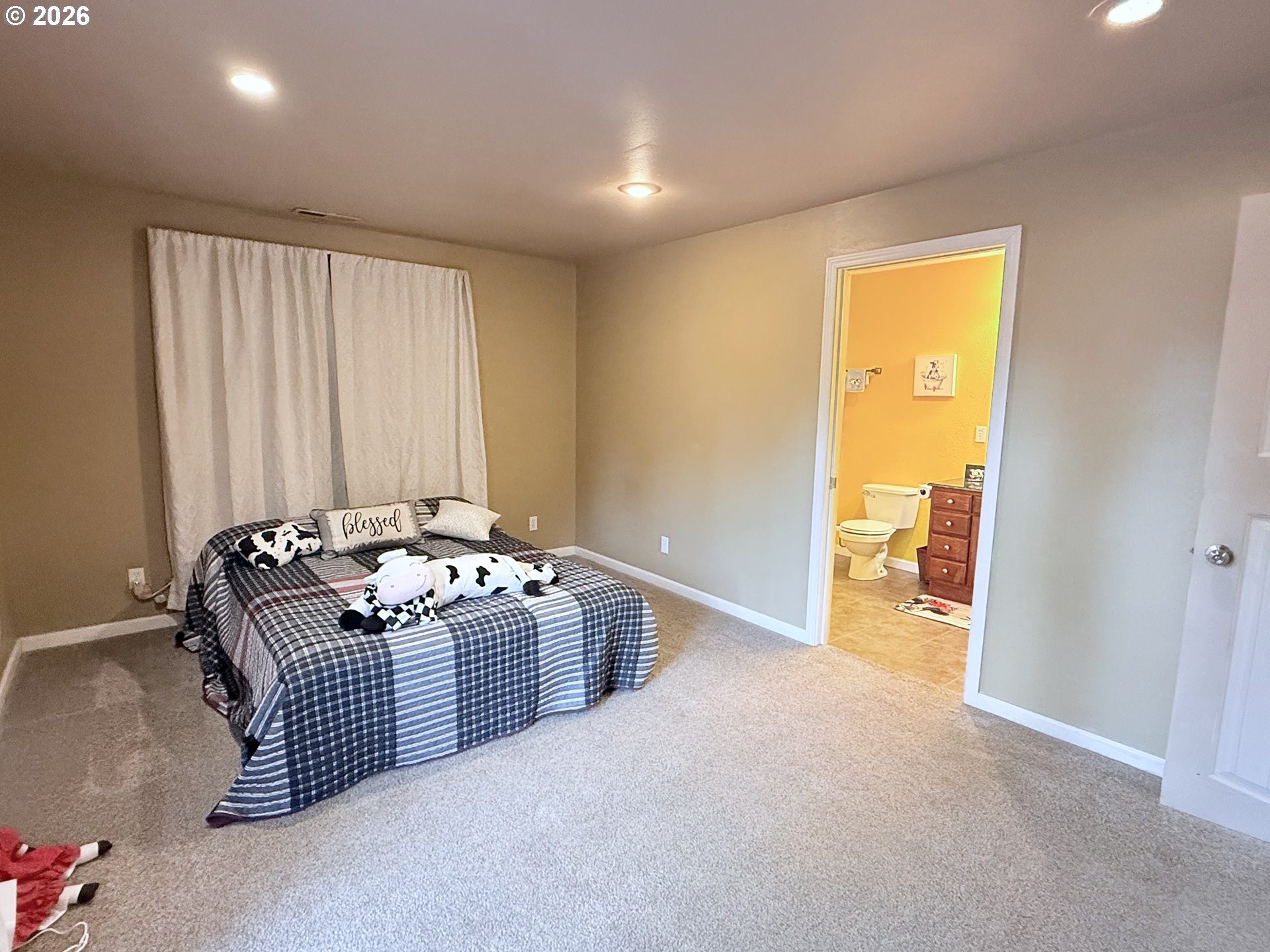 Property photo 13 of 42