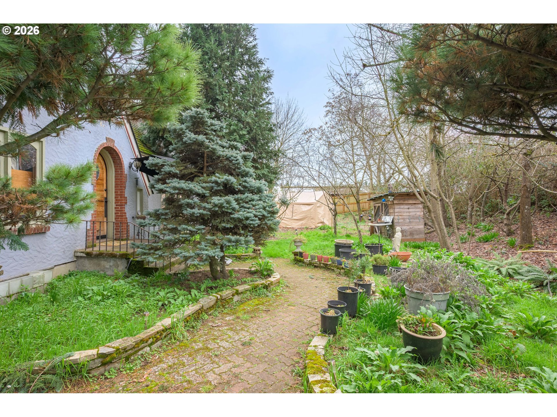 325 RIVER RD, Eugene, OR, 97404