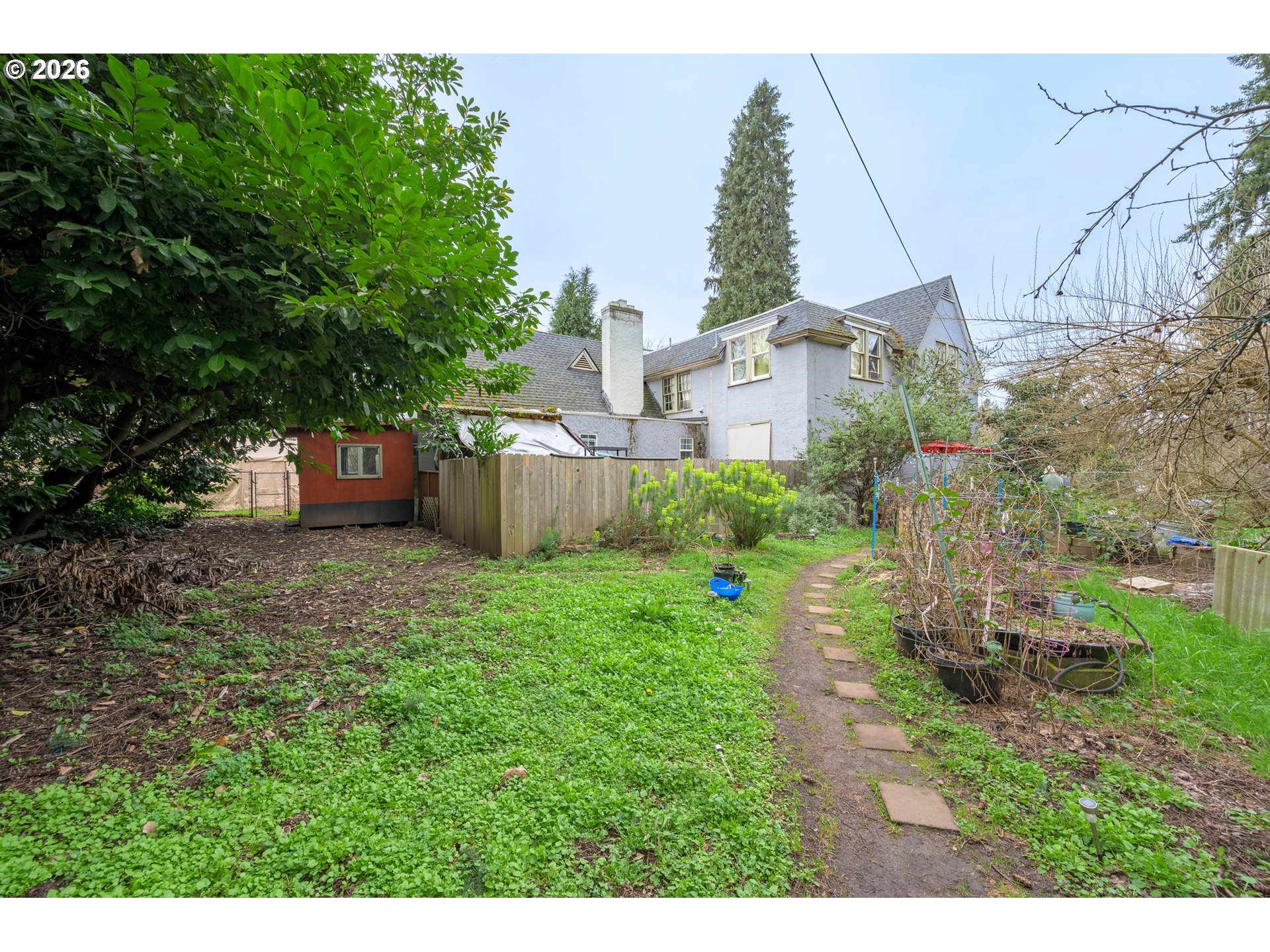 325 RIVER RD, Eugene, OR, 97404