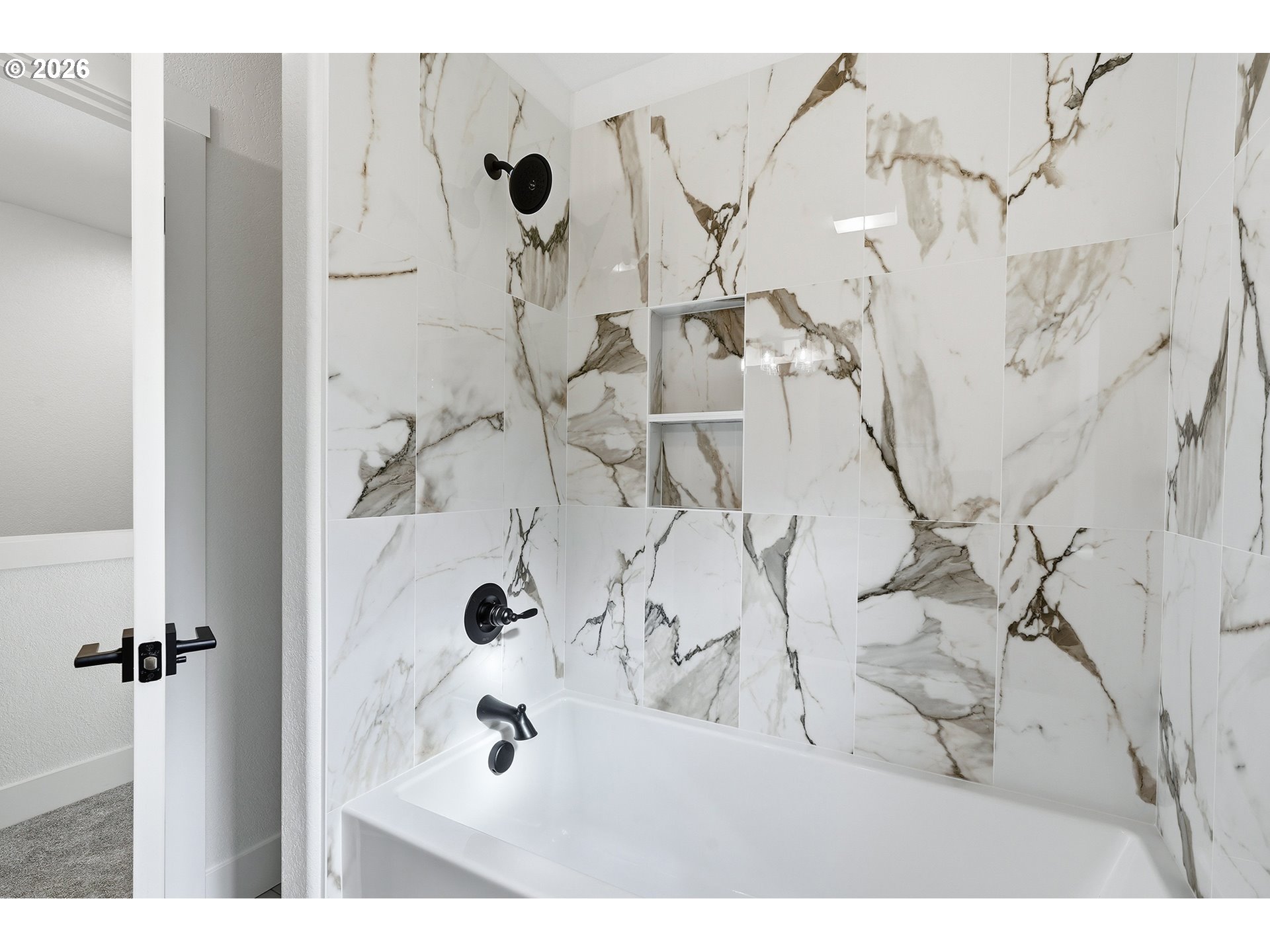 Photo #8: 475184460 Listing: Photo #8