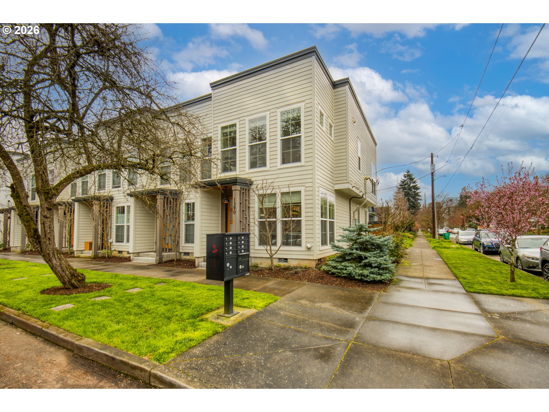 1390 N SIMPSON ST, Portland, OR, 97217