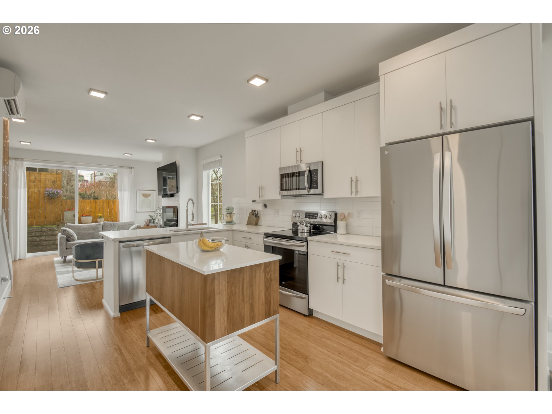 Photo #10: 476152137 Listing: Photo #10