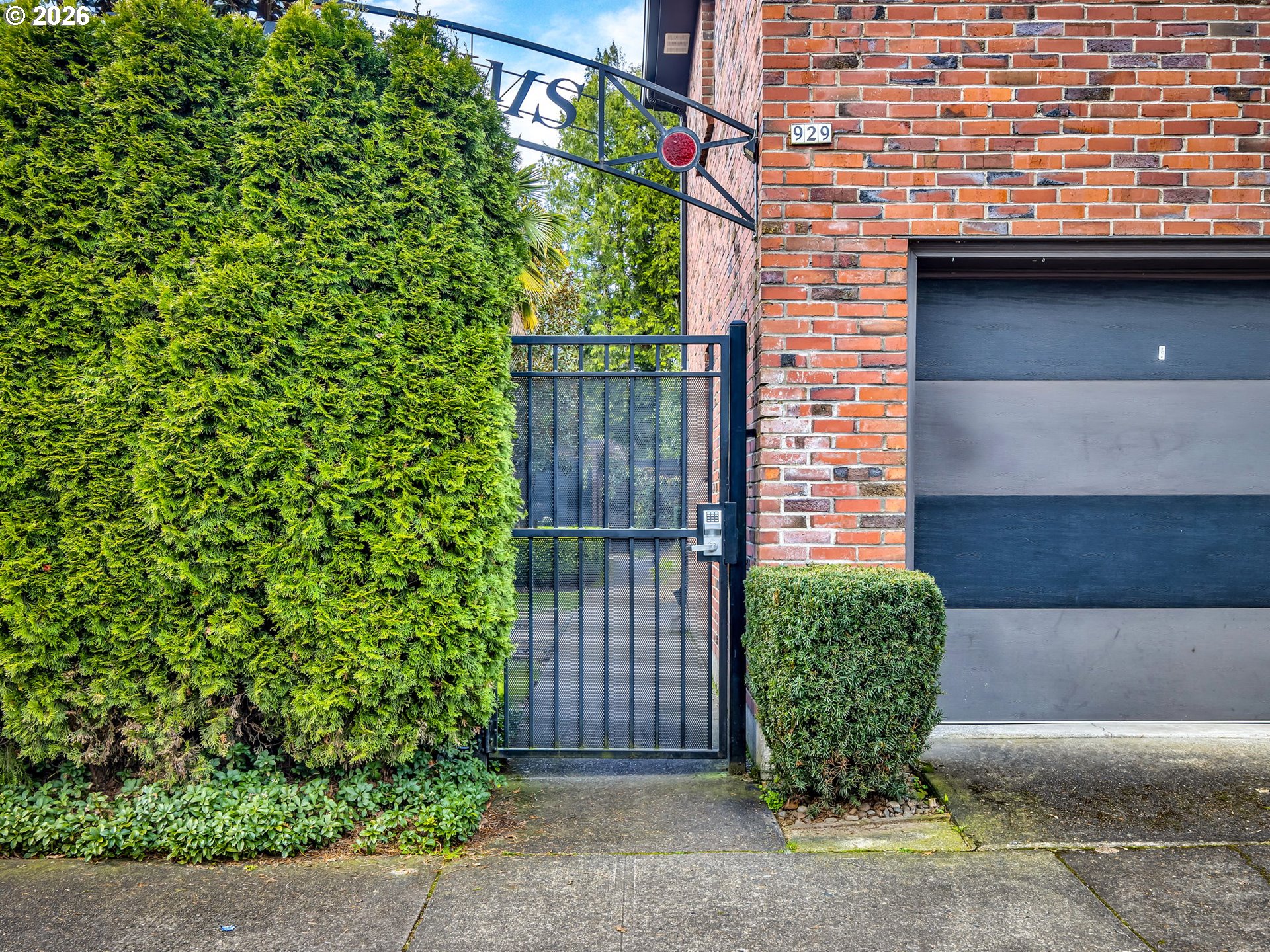 Photo #4: 476158693 Listing: Photo #4