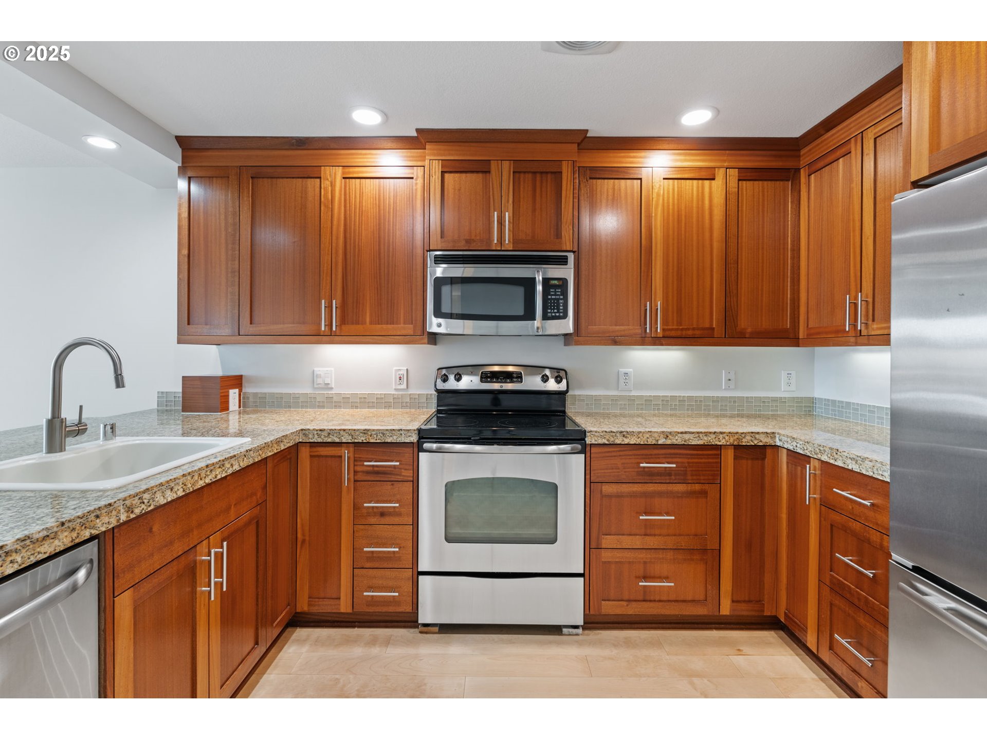 Photo #7: 477770202 Listing: Photo #7