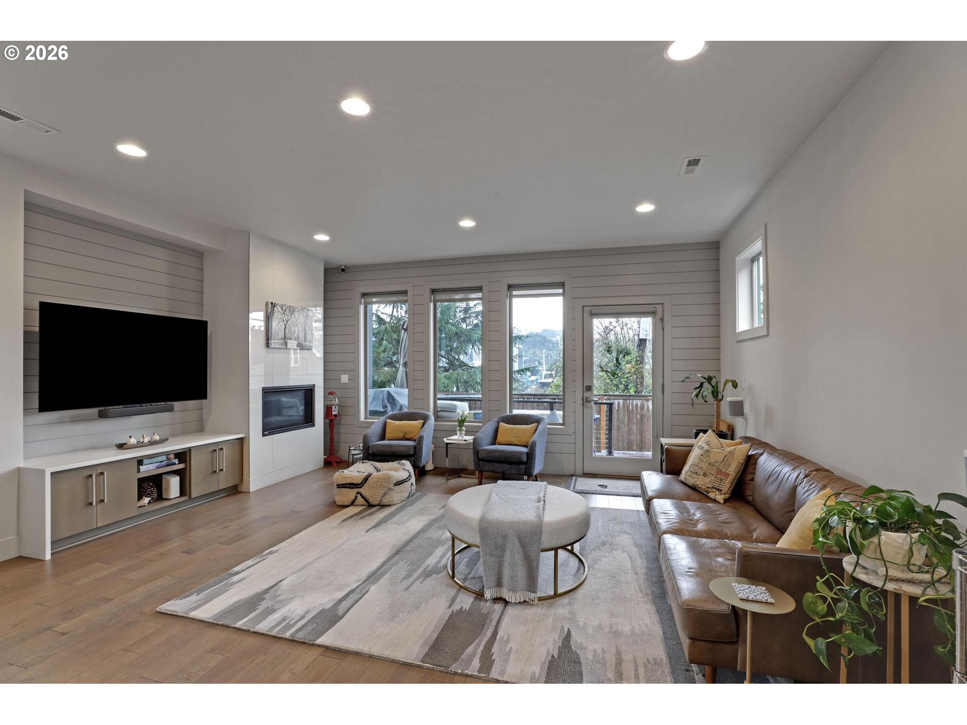 3121 SE 6TH AVE, Portland, OR, 97202