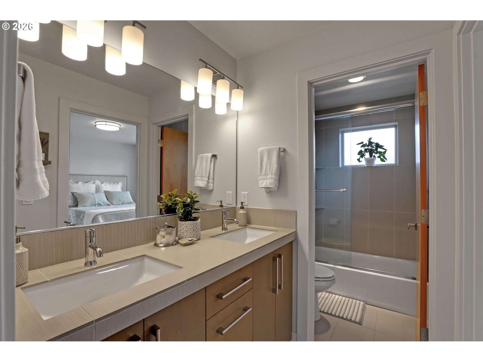 3121 SE 6TH AVE, Portland, OR, 97202