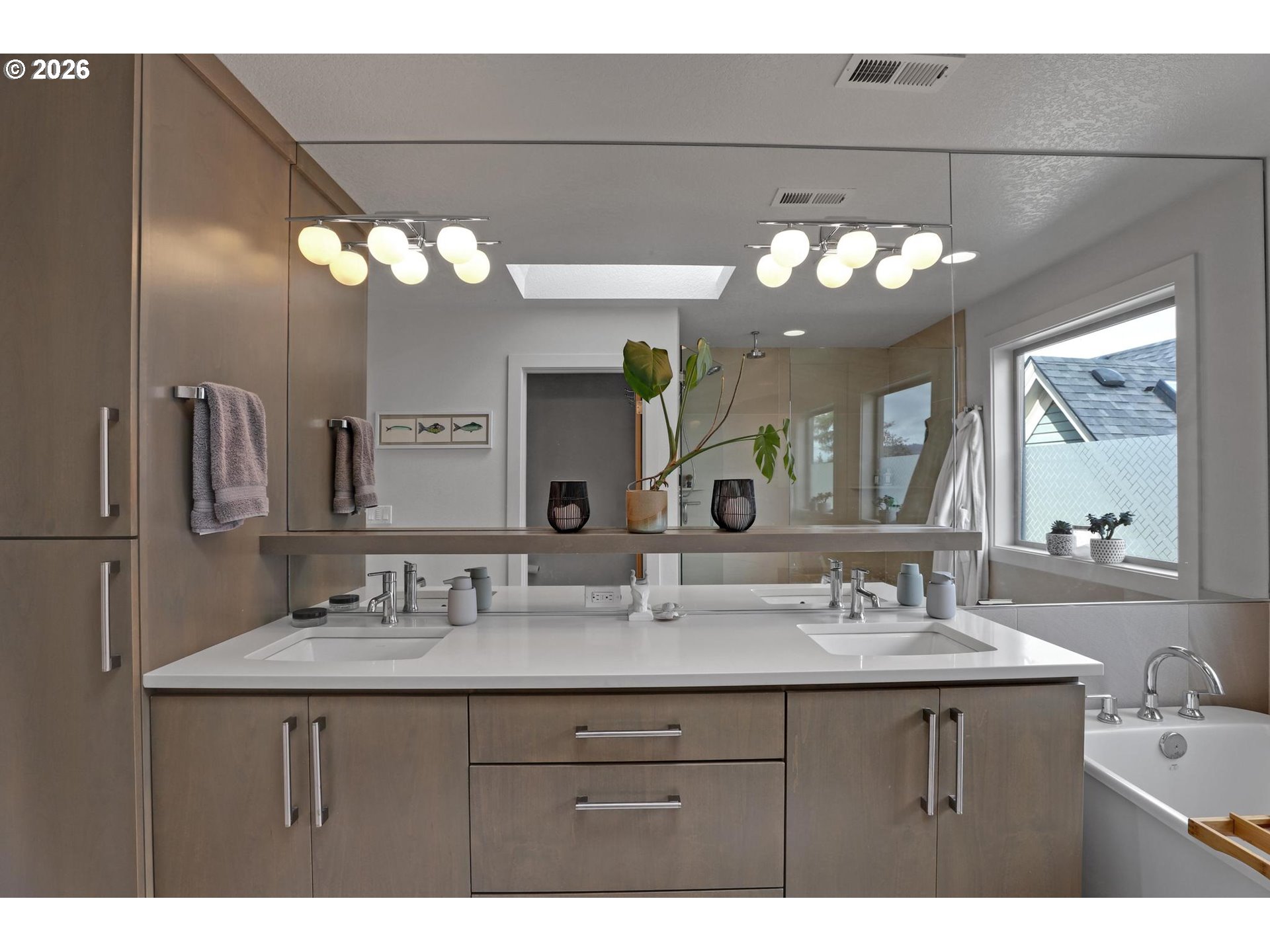 3121 SE 6TH AVE, Portland, OR, 97202