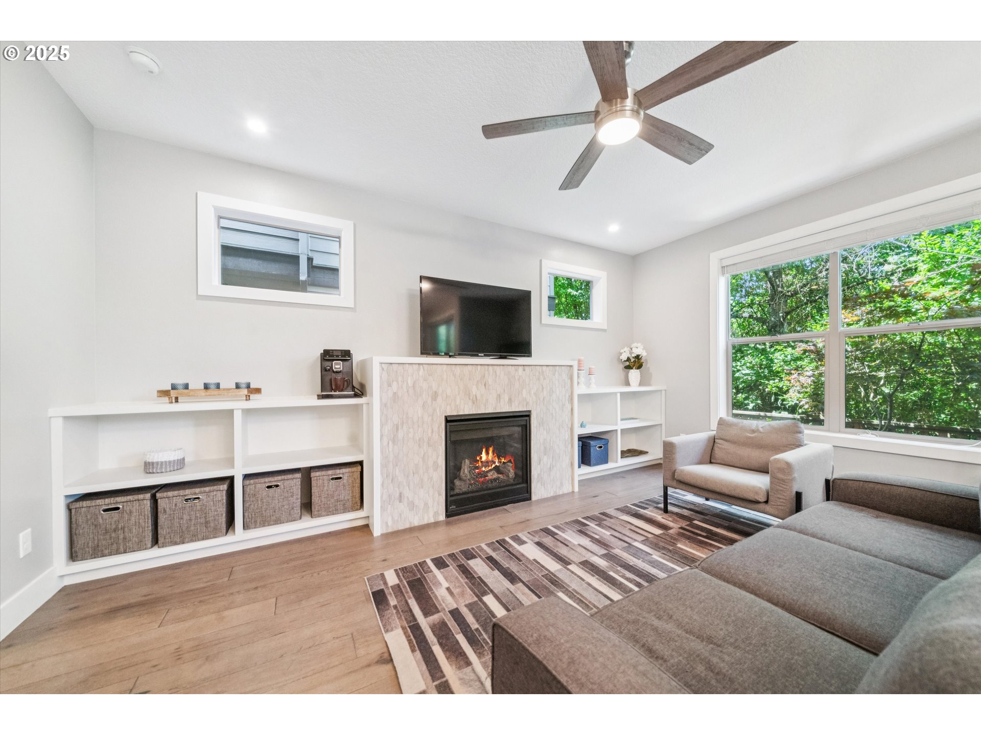Photo #5: 479618366 Listing 