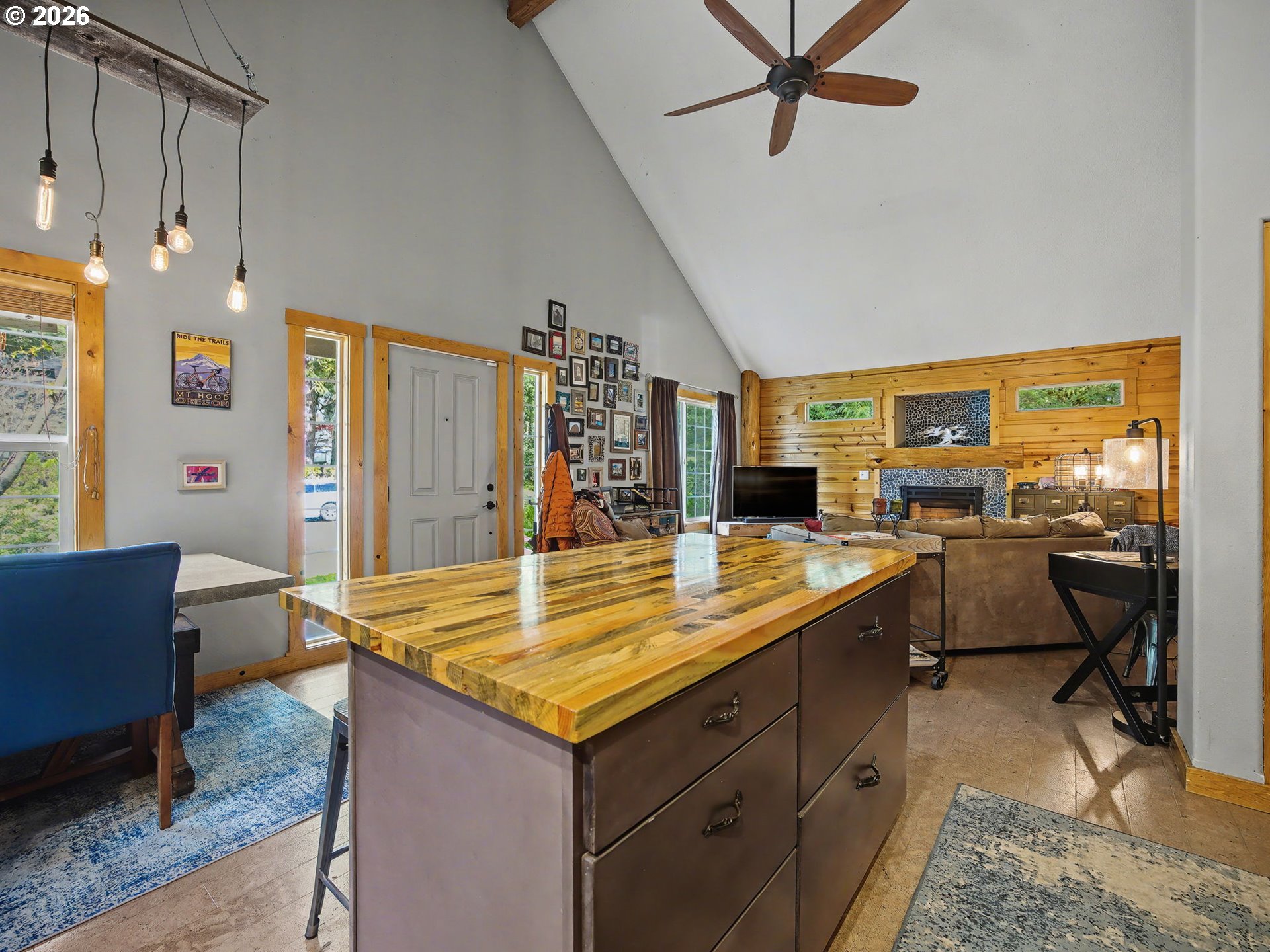 64966 E RIVERSIDE DR, Brightwood, OR, 97011