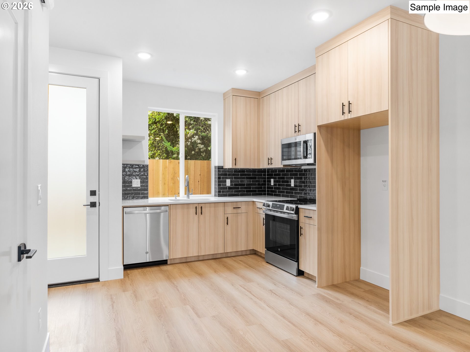 Photo #2: 483714480 Listing: Photo #2