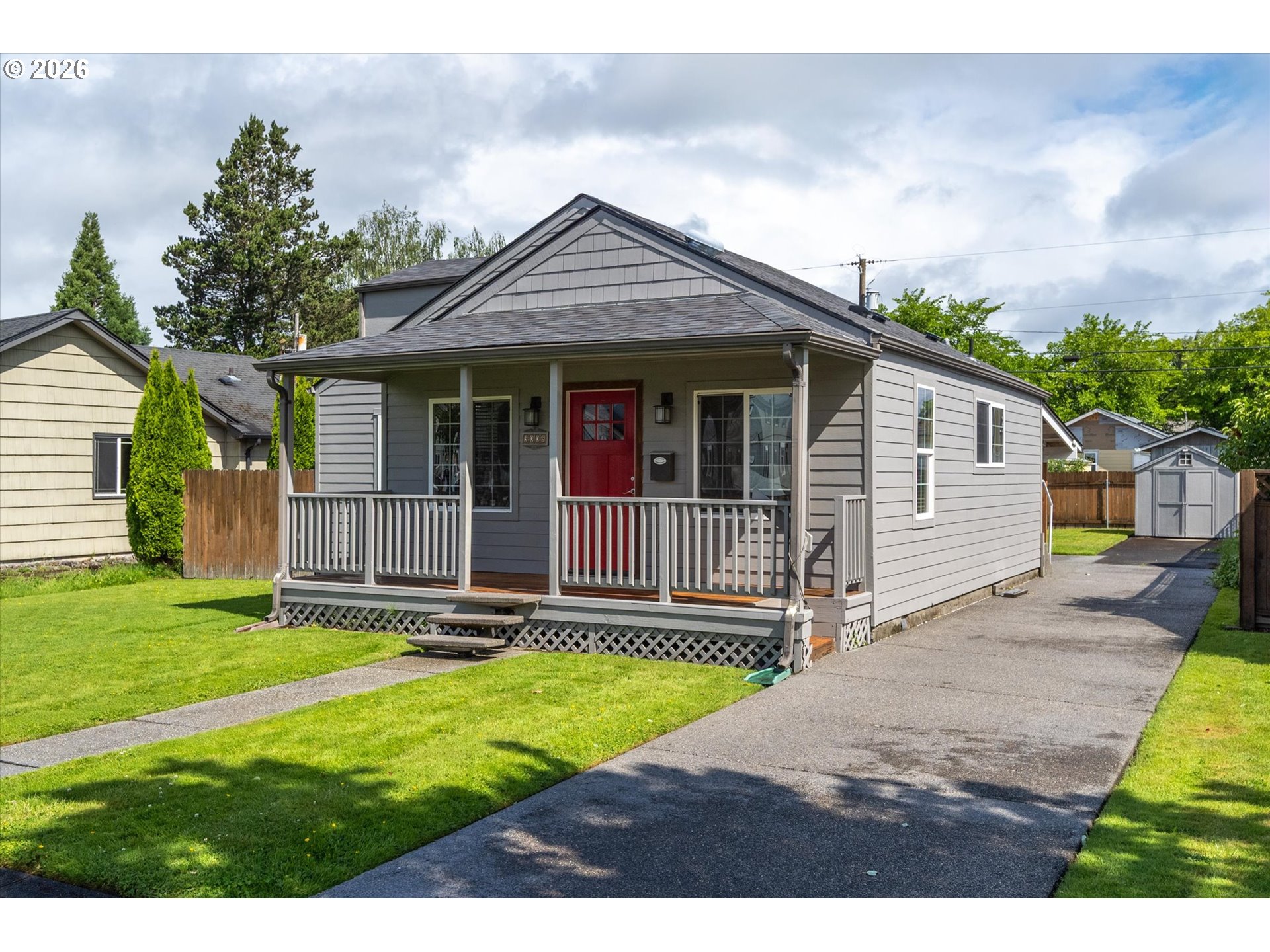 Longview Listings