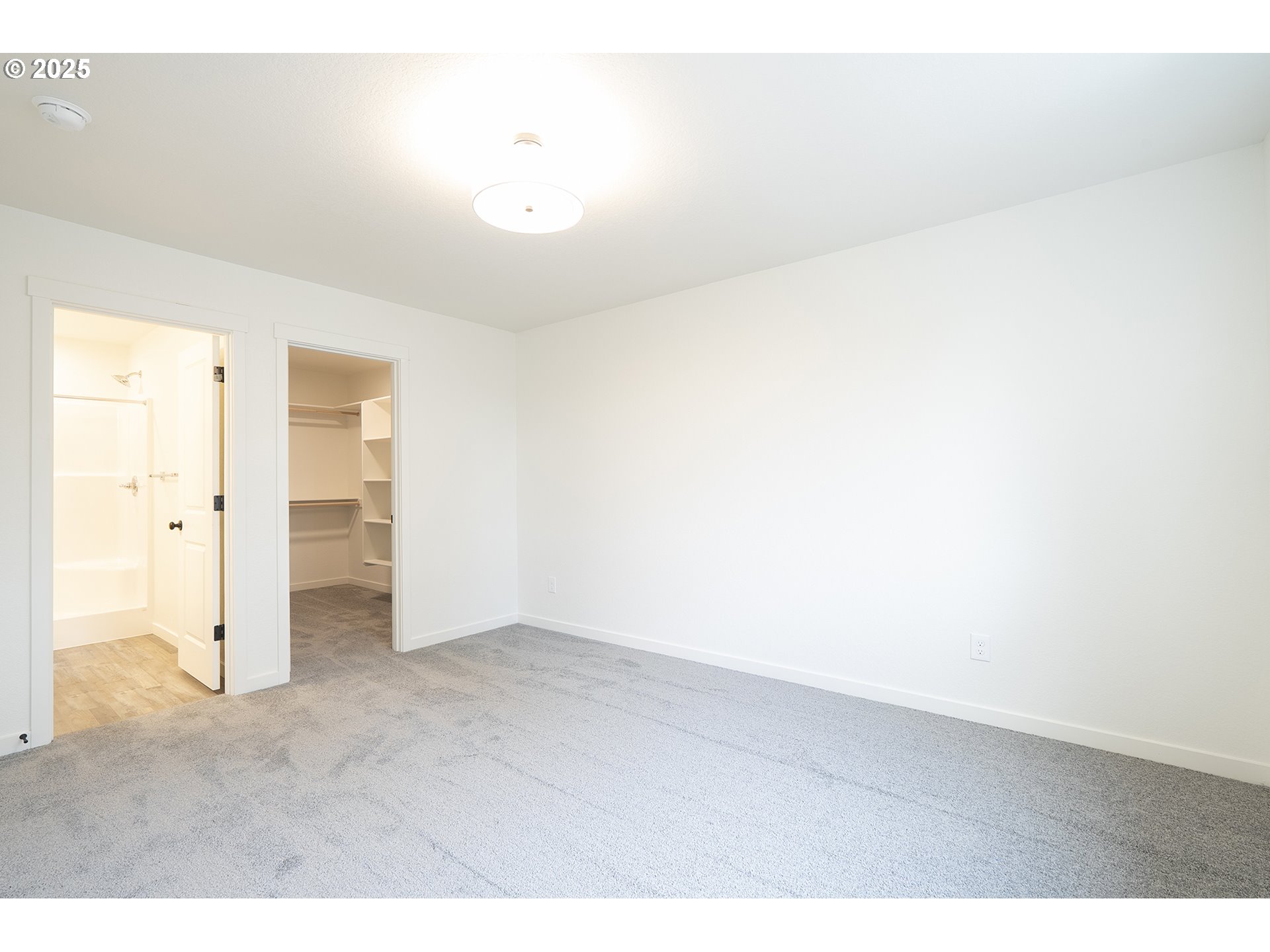 Photo #11: 484324184 Listing: Photo #11