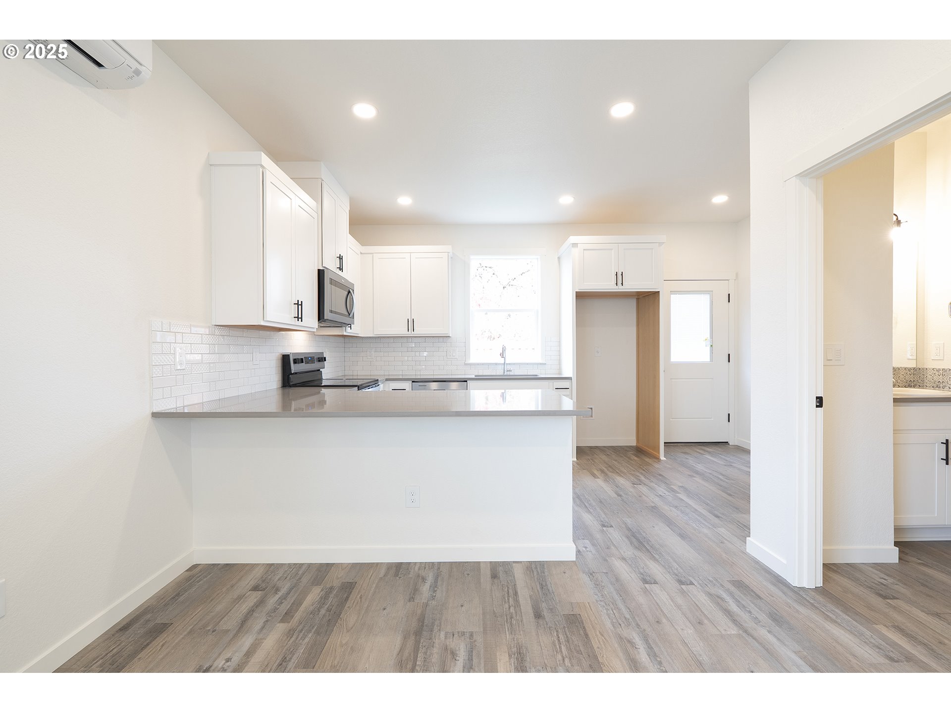 Photo #6: 484324184 Listing: Photo #6