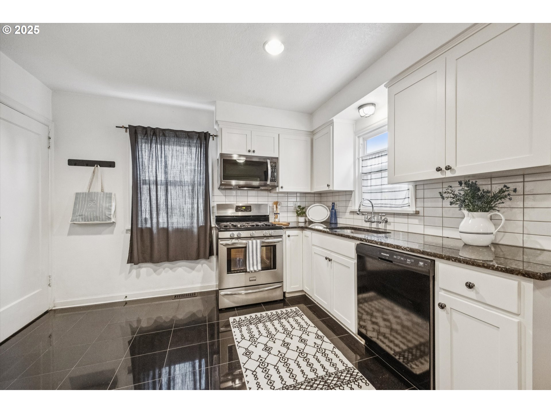 Photo #14: 484589083 Listing: Photo #14