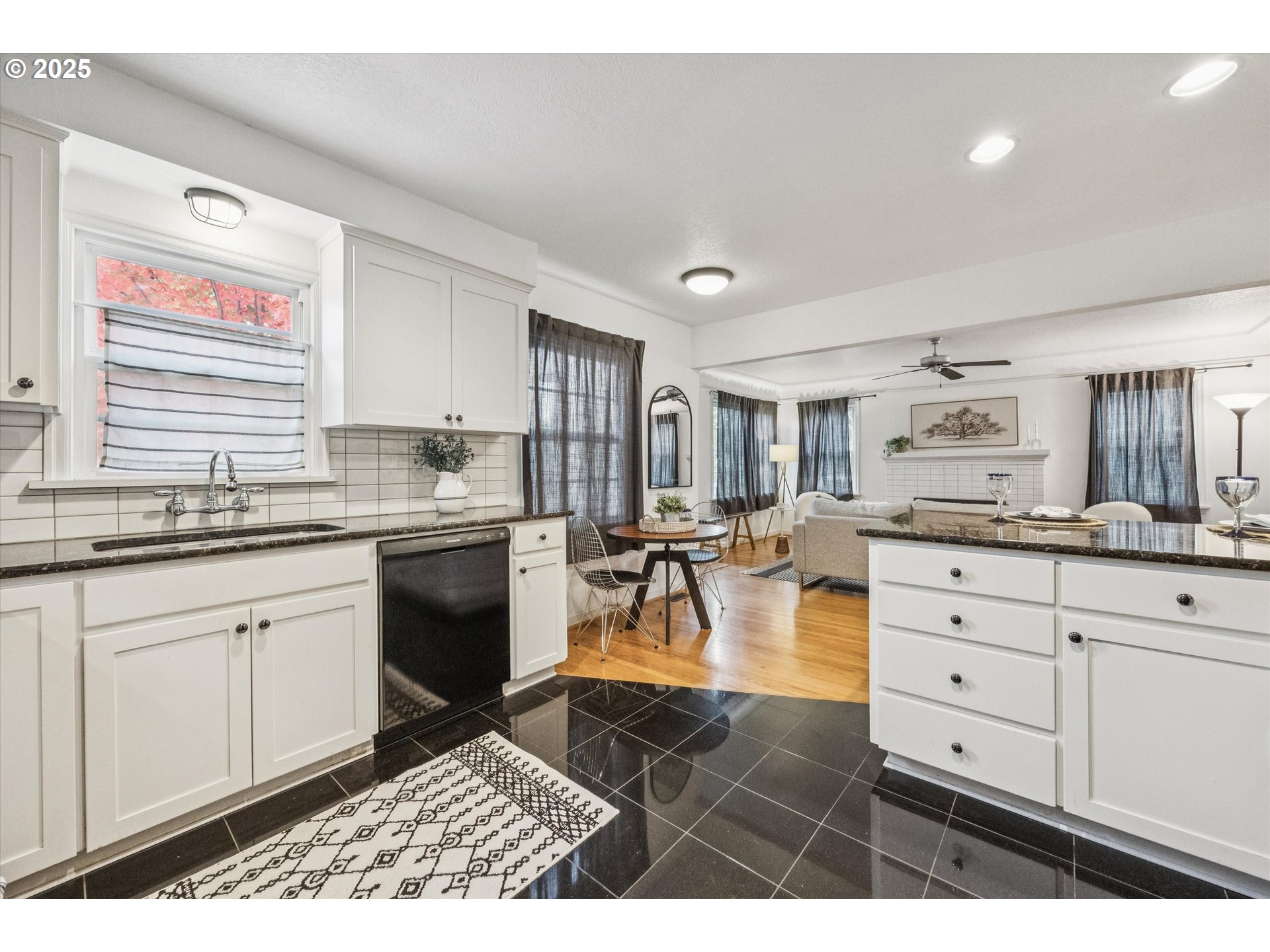 Photo #16: 484589083 Listing: Photo #16