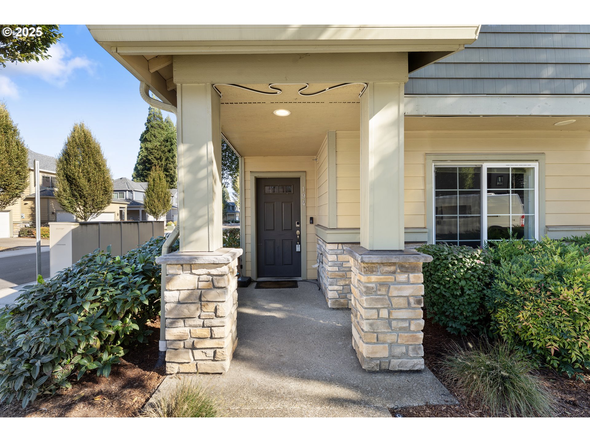 Photo #4: 484876891 Listing 