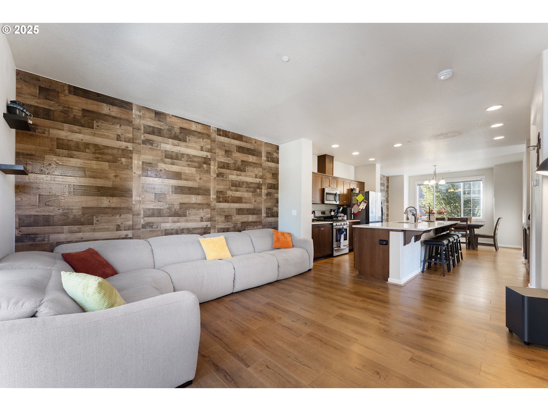 Photo #9: 484876891 Listing: Photo #9