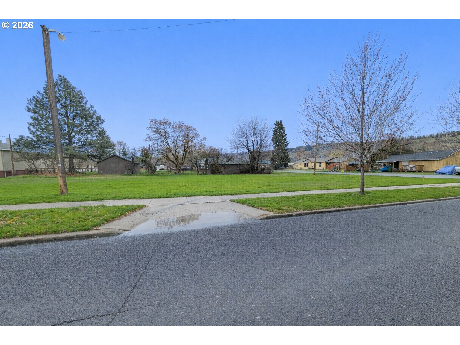 1102 Y AVE, La Grande, OR, 97850