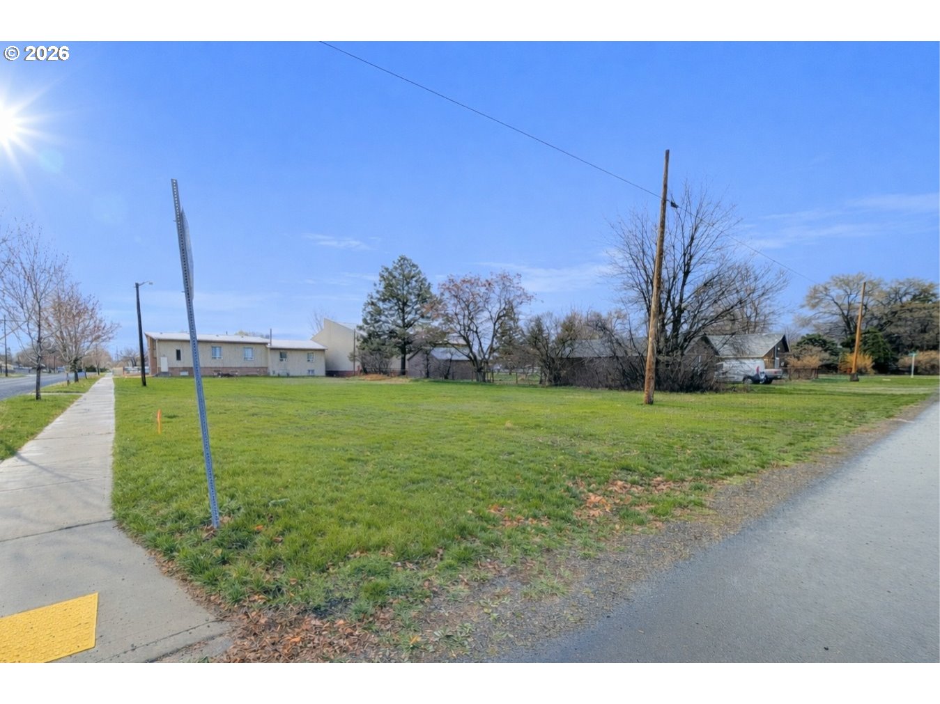 1102 Y AVE, La Grande, OR, 97850