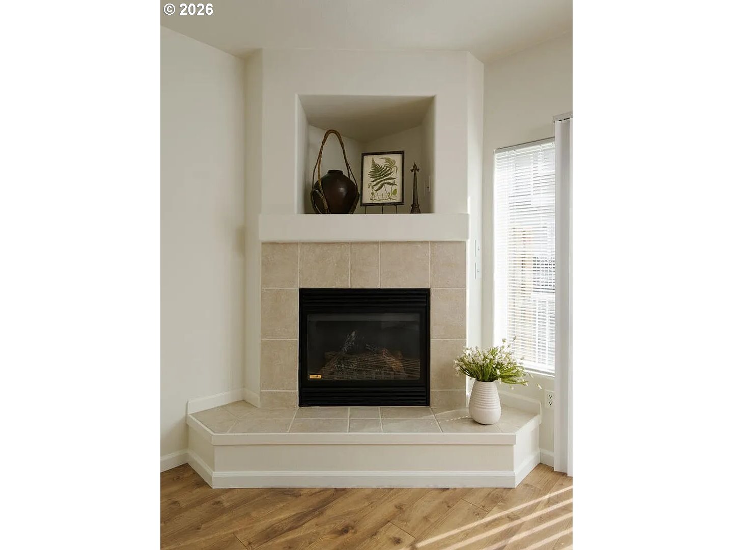 Photo #2: 488743971 Listing: Photo #2