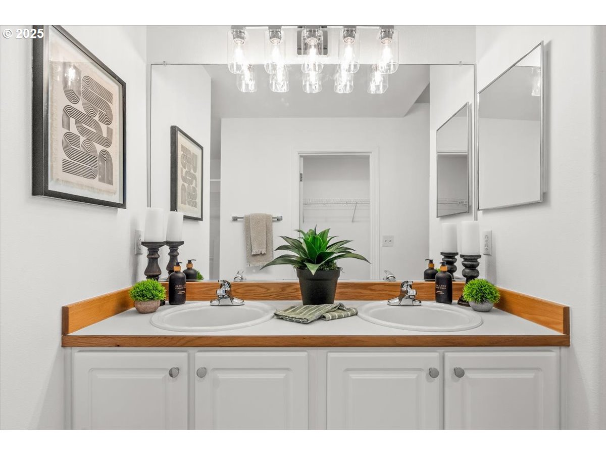 Photo #23: 489743165 Listing: Photo #23