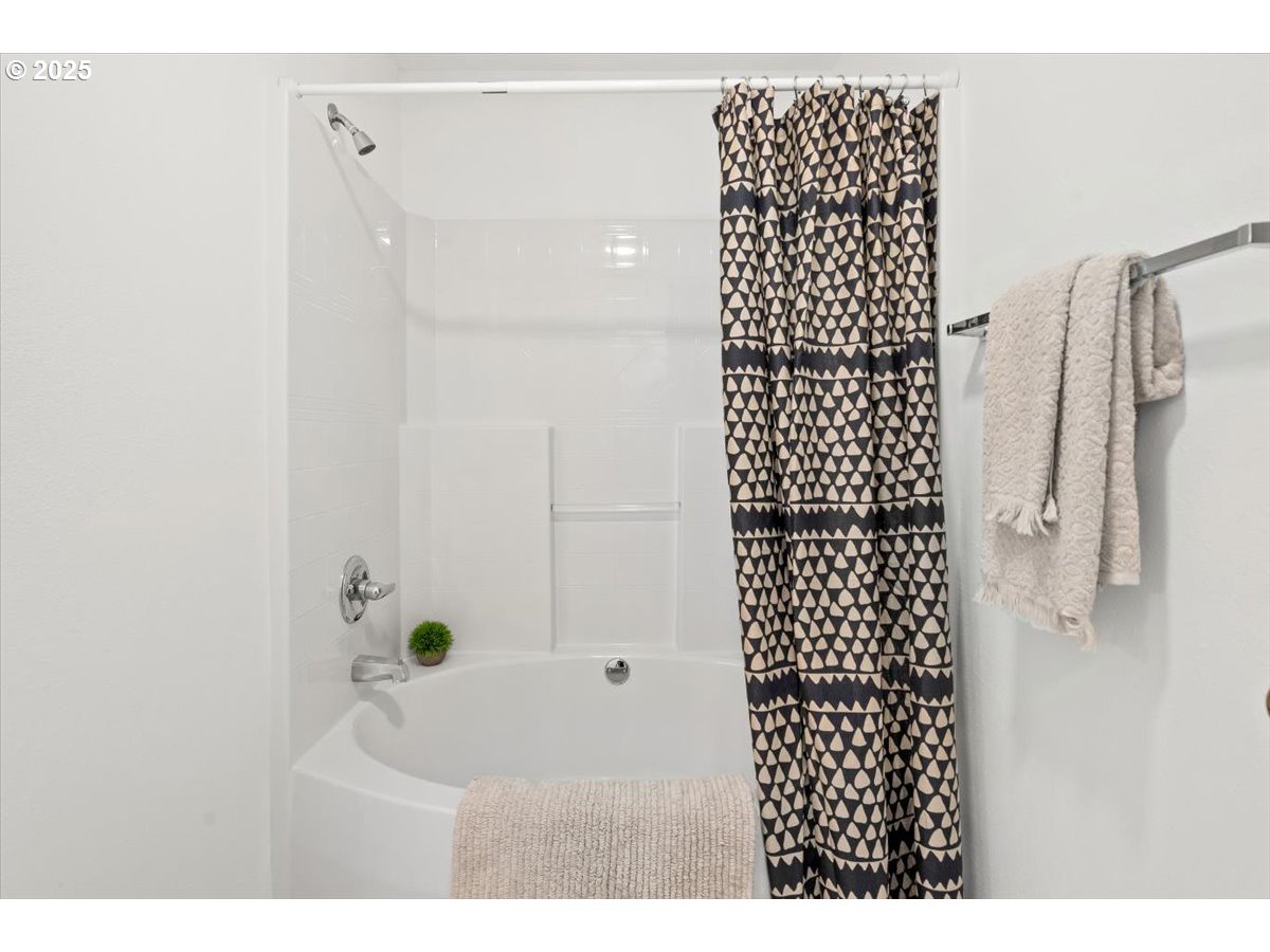 Photo #24: 489743165 Listing: Photo #24