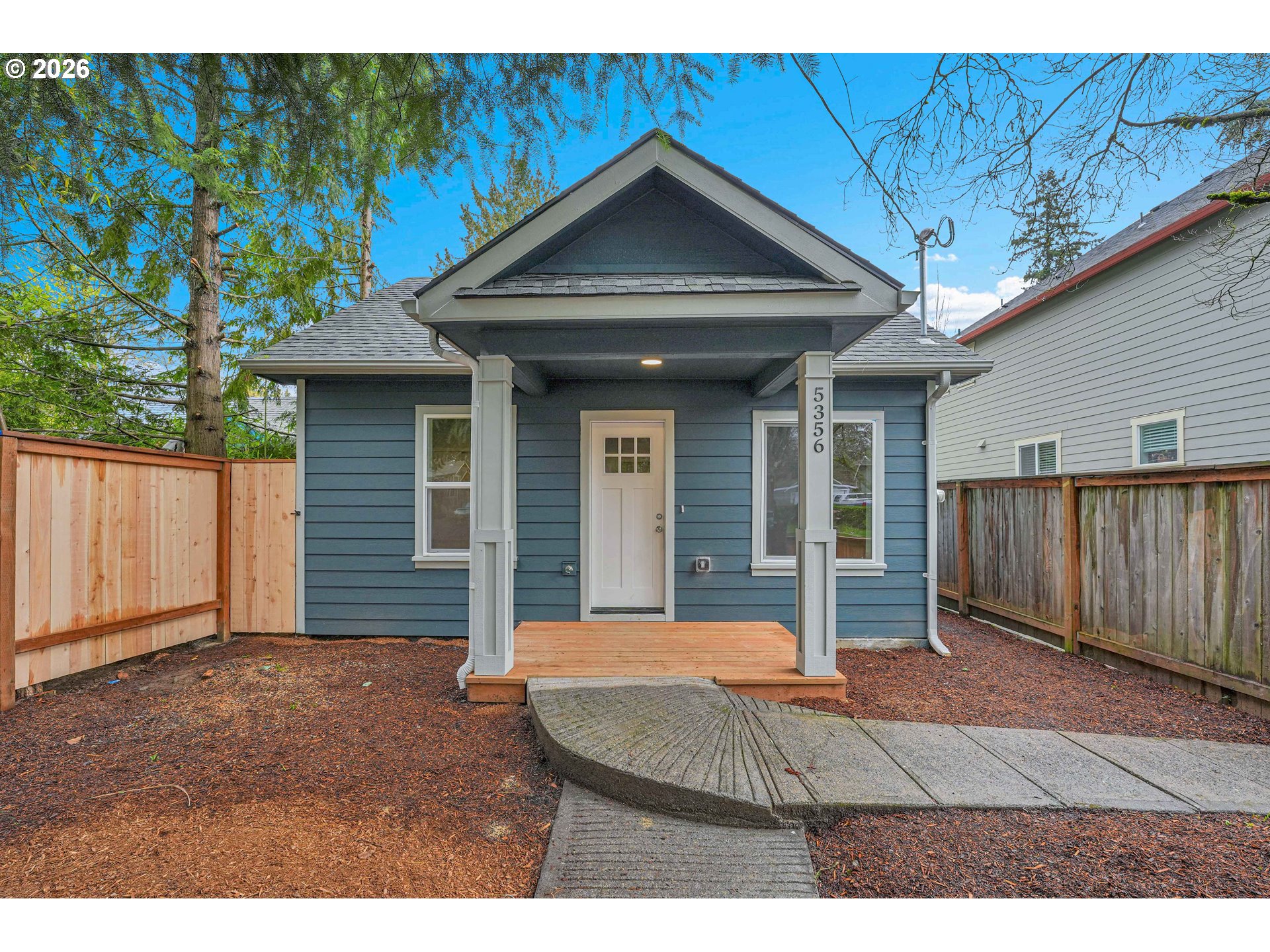 5383 SE MALDEN DR, Portland, OR, 97206