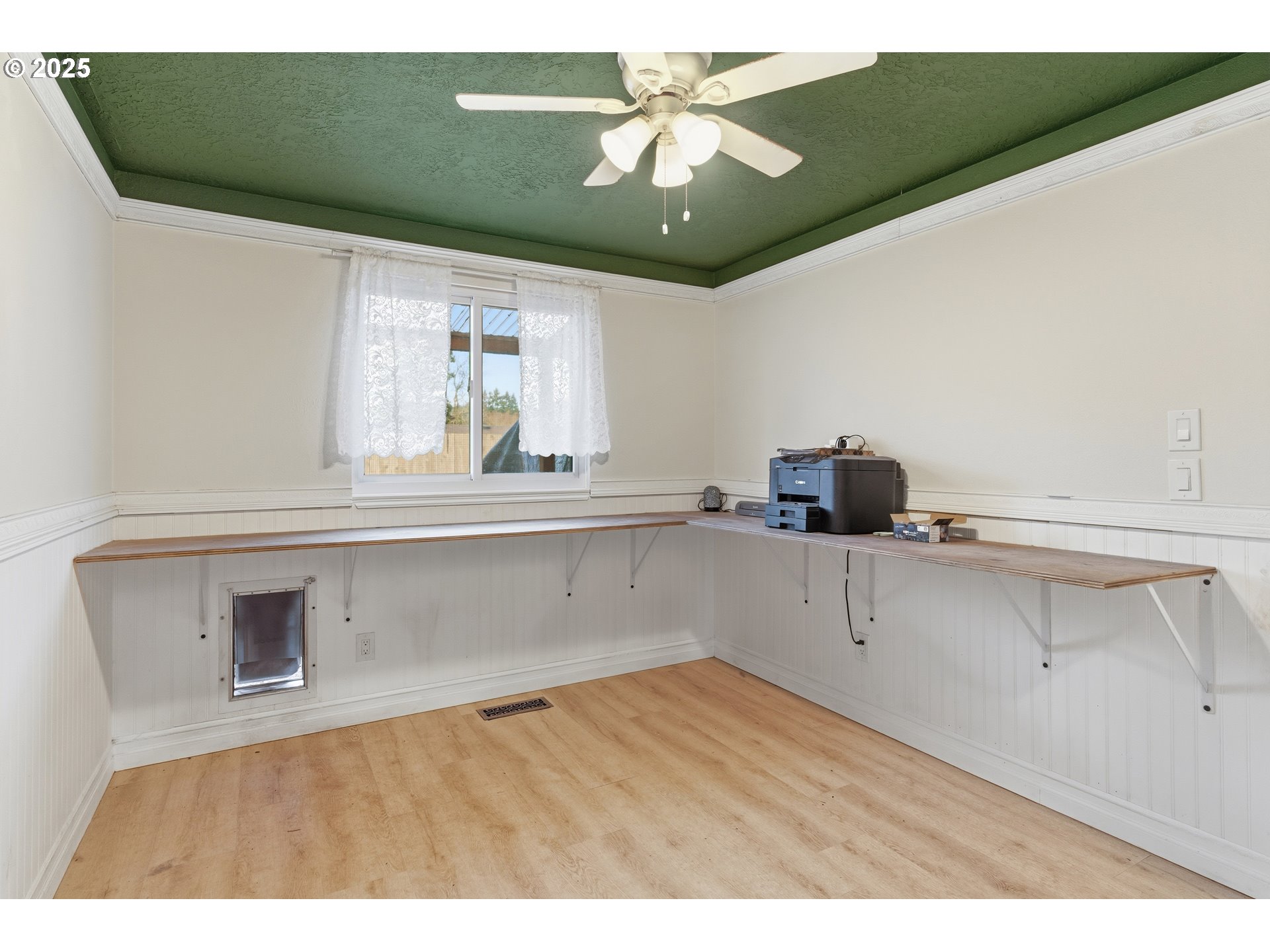 2215 E OAK DR, Newberg, OR, 97132