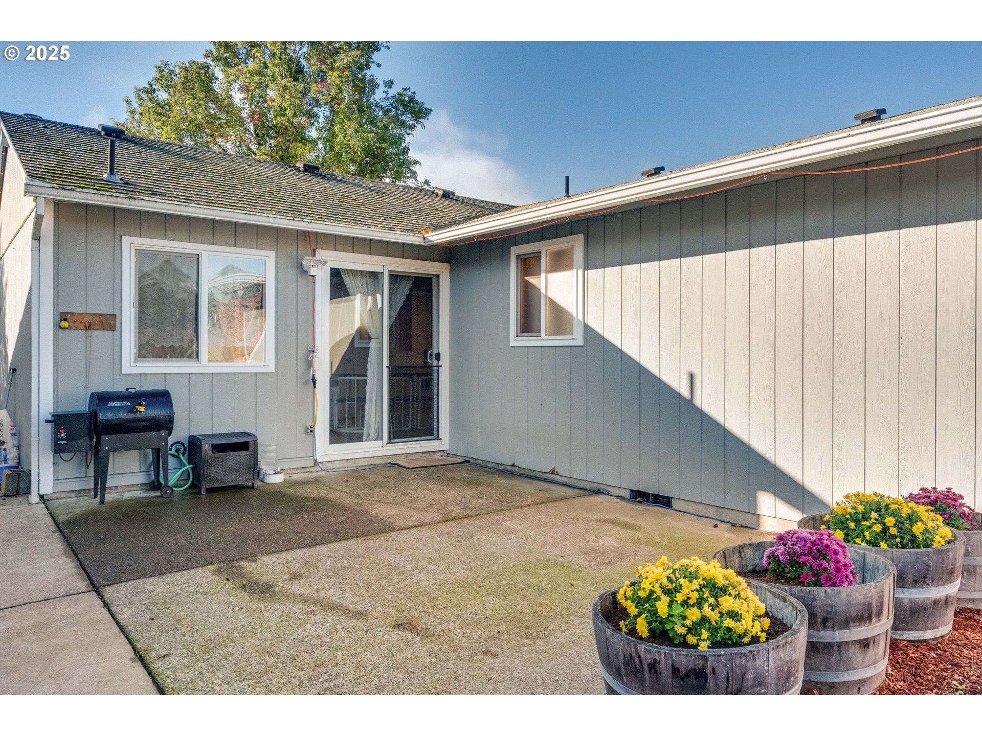 2215 E OAK DR, Newberg, OR, 97132