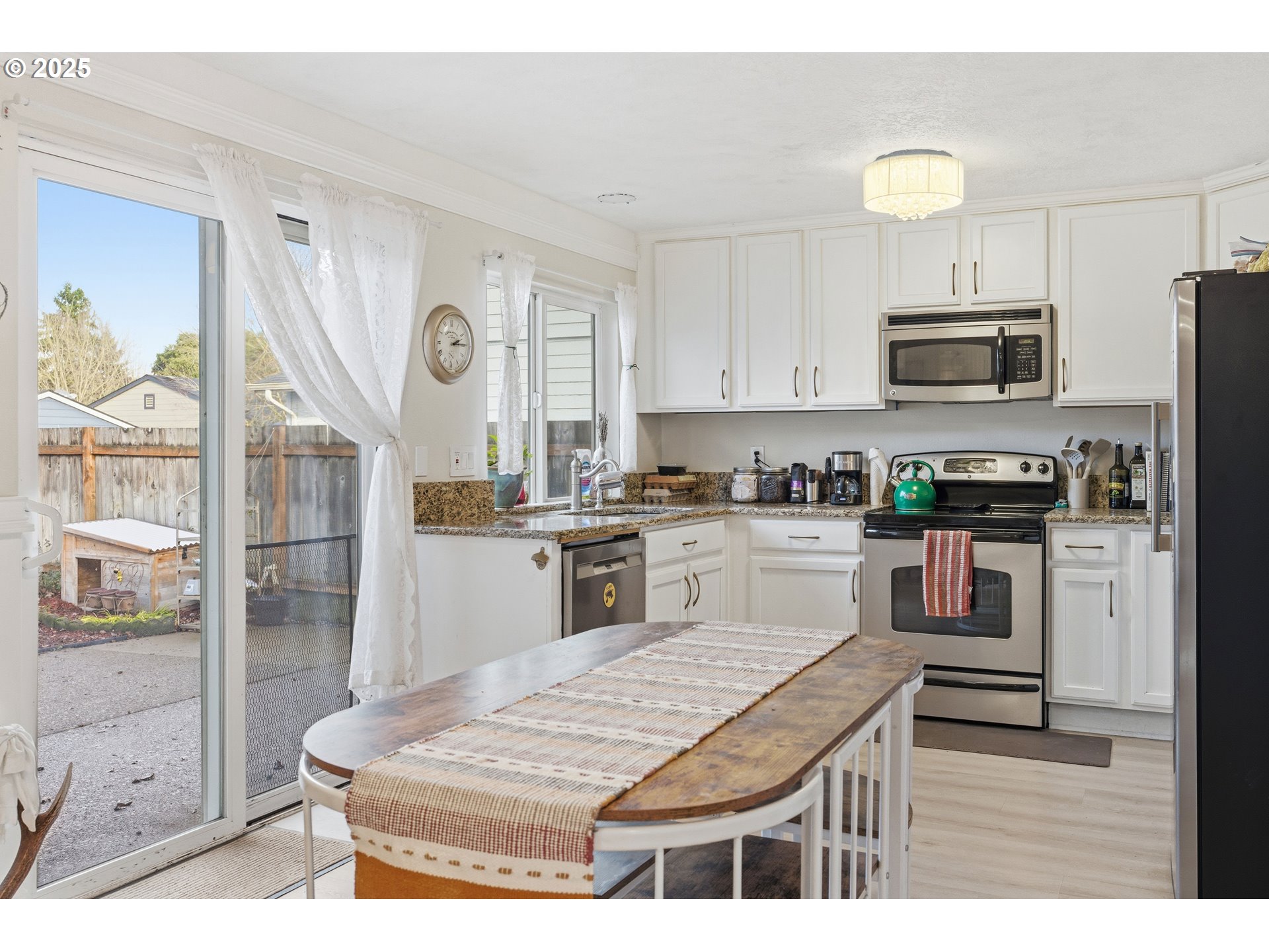 2215 E OAK DR, Newberg, OR, 97132