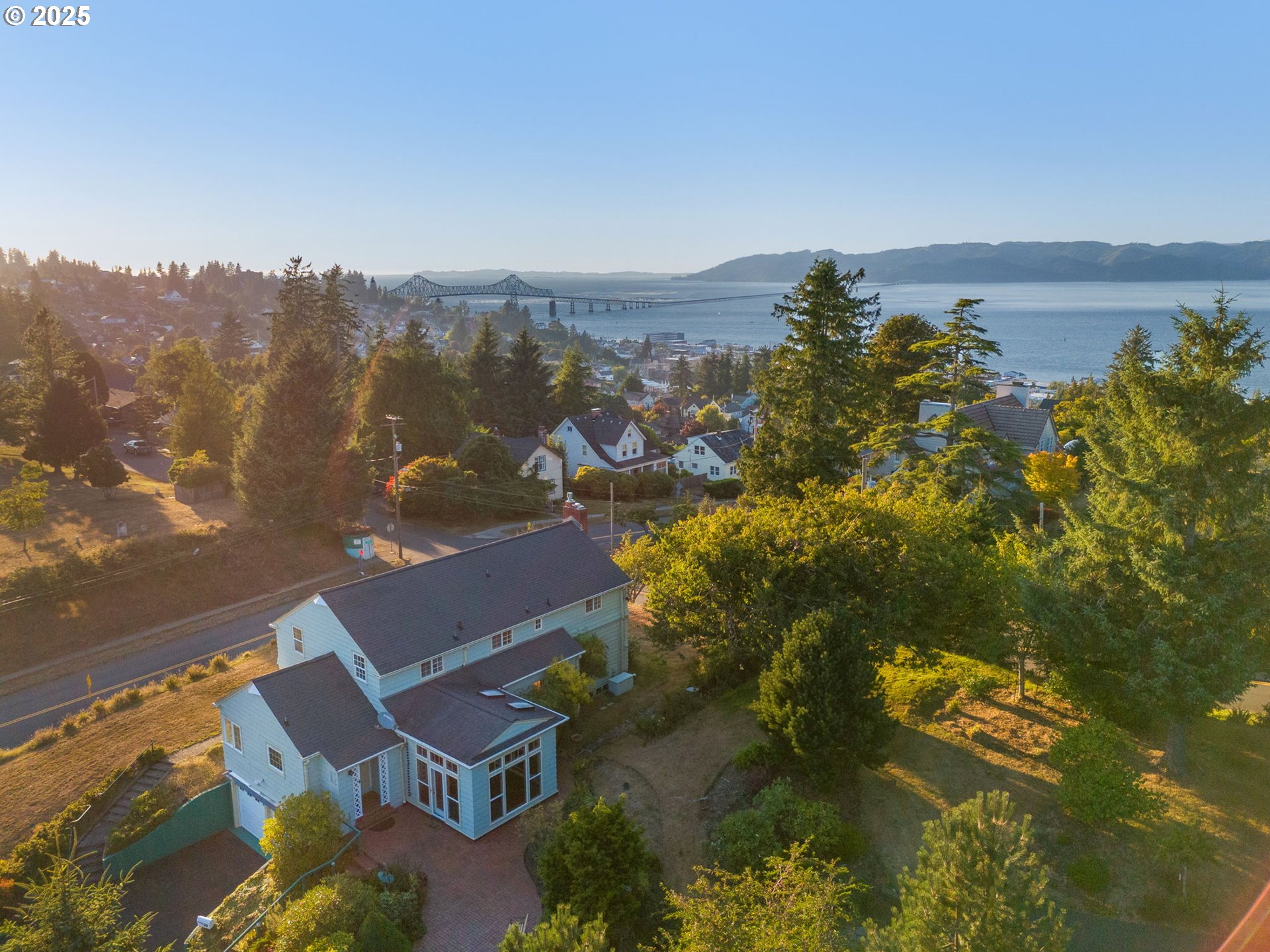 17973 SAINT CLAIR DR, Lake Oswego, OR, 97034