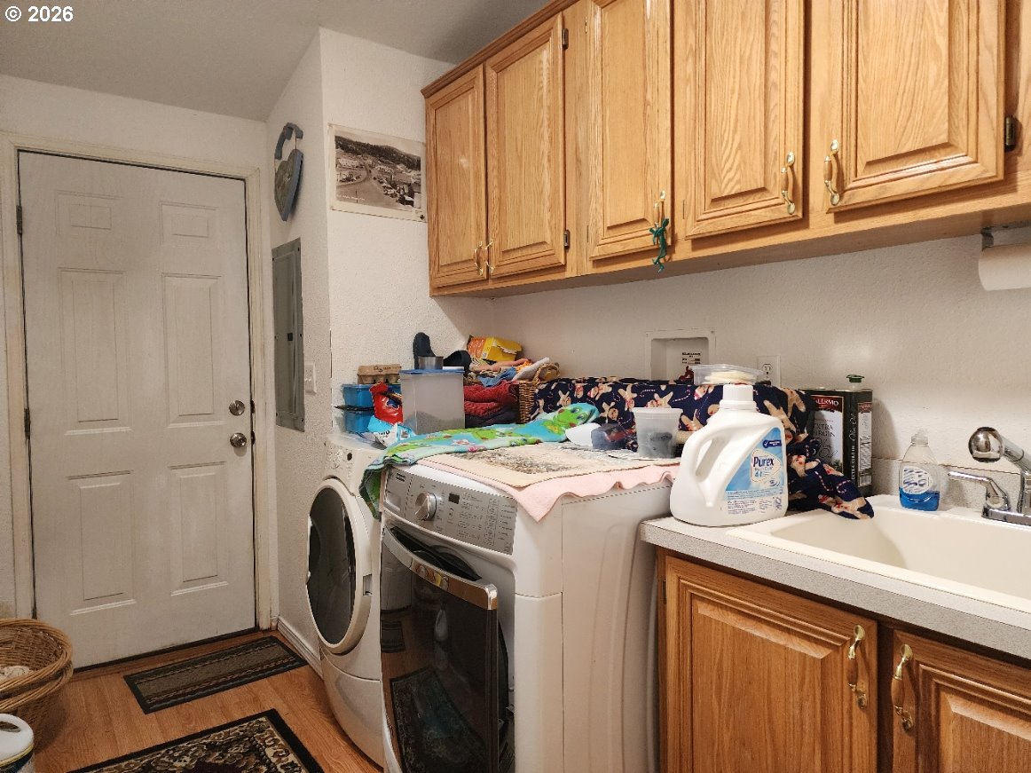 42550 S MILL POND RD, Port Orford, OR, 97465