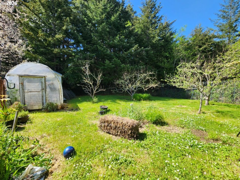 42550 S MILL POND RD, Port Orford, OR, 97465